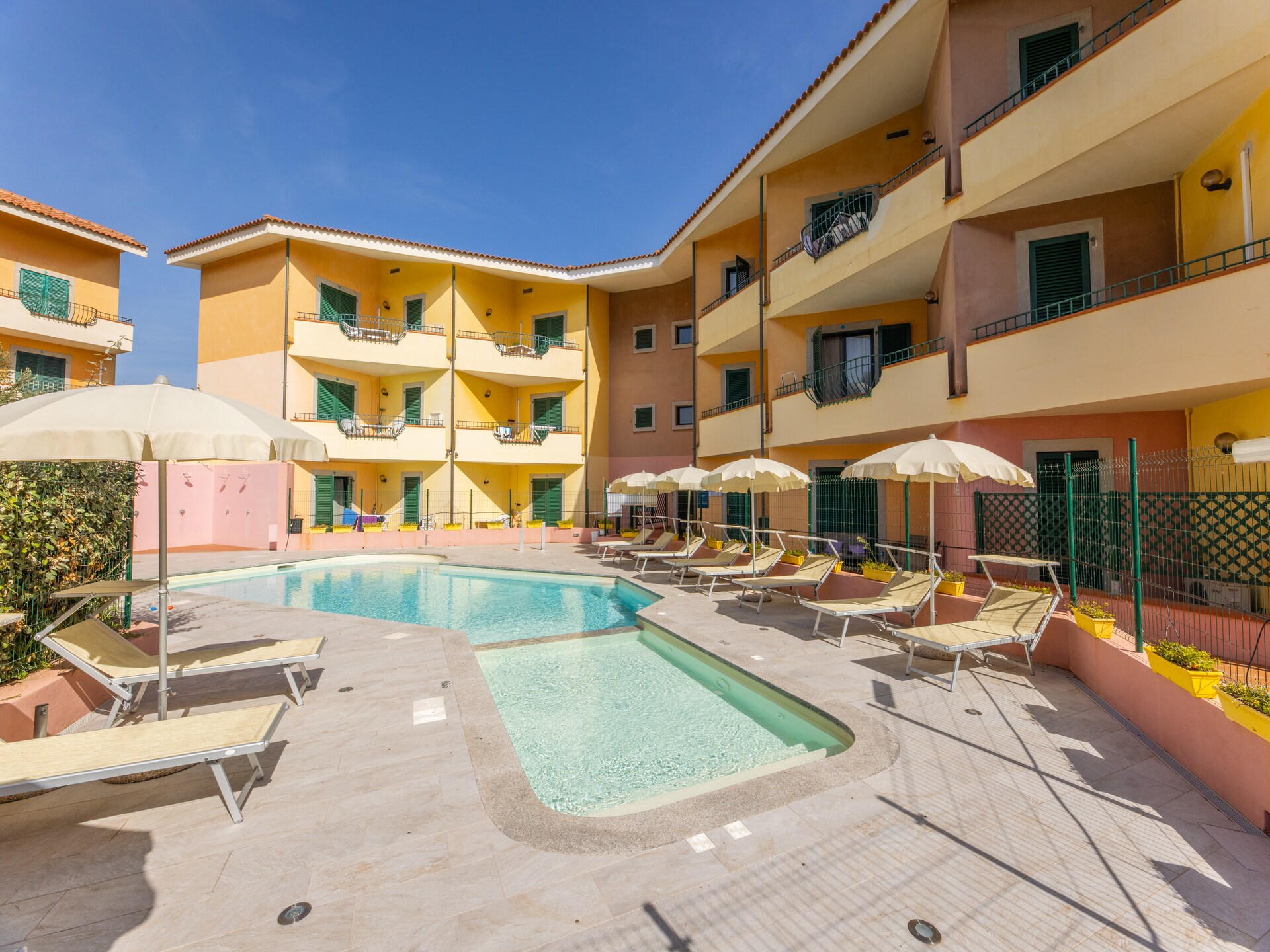 Licht appartement op vakantiepark met zwembad, 800 meter van strand - foto 31
