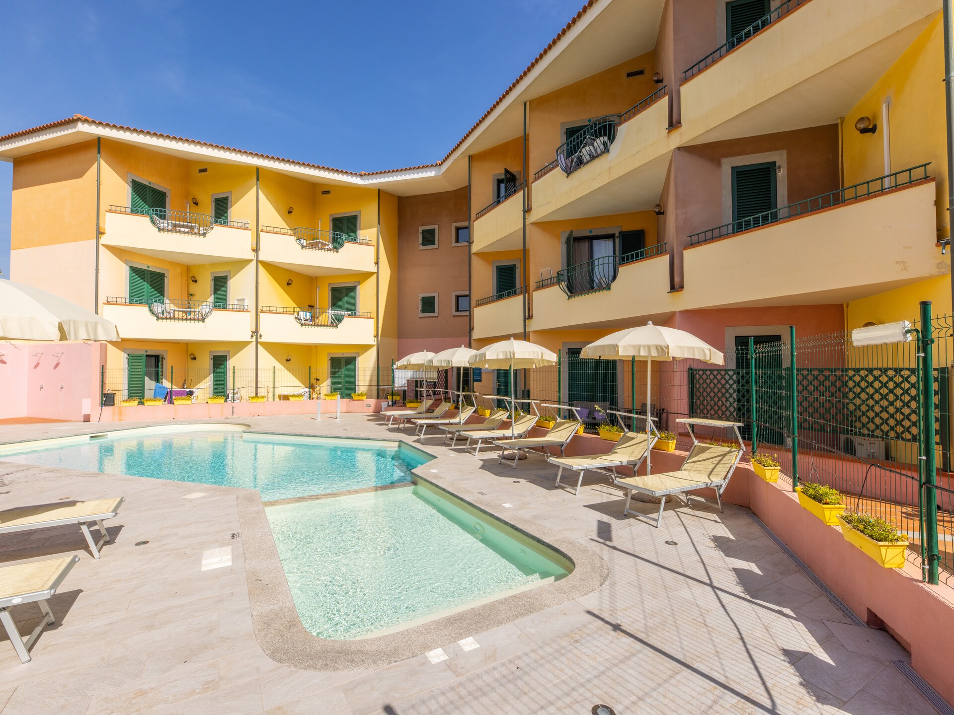 Licht appartement op vakantiepark met zwembad, 800 meter van strand - foto 32