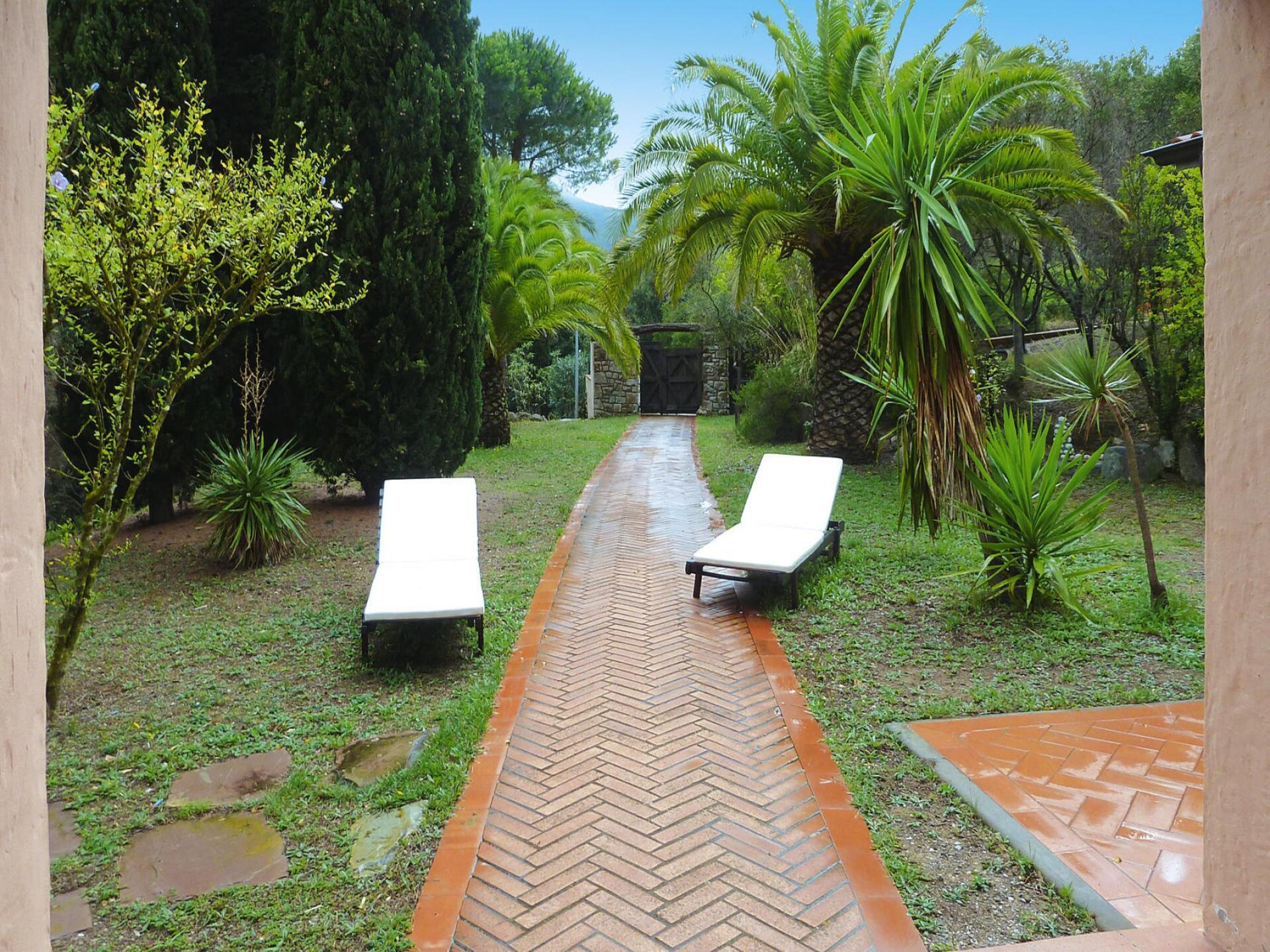 Vrijstaande villa met gedeeld zwembad en uitzicht op Rio nell'Elba - foto 21