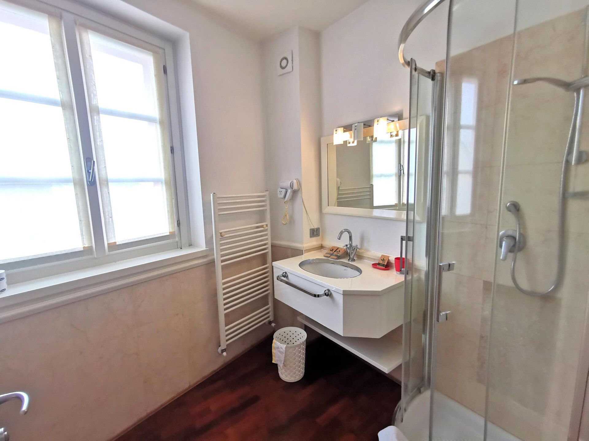 6-persoons appartement aan het meer in Meina - foto 9