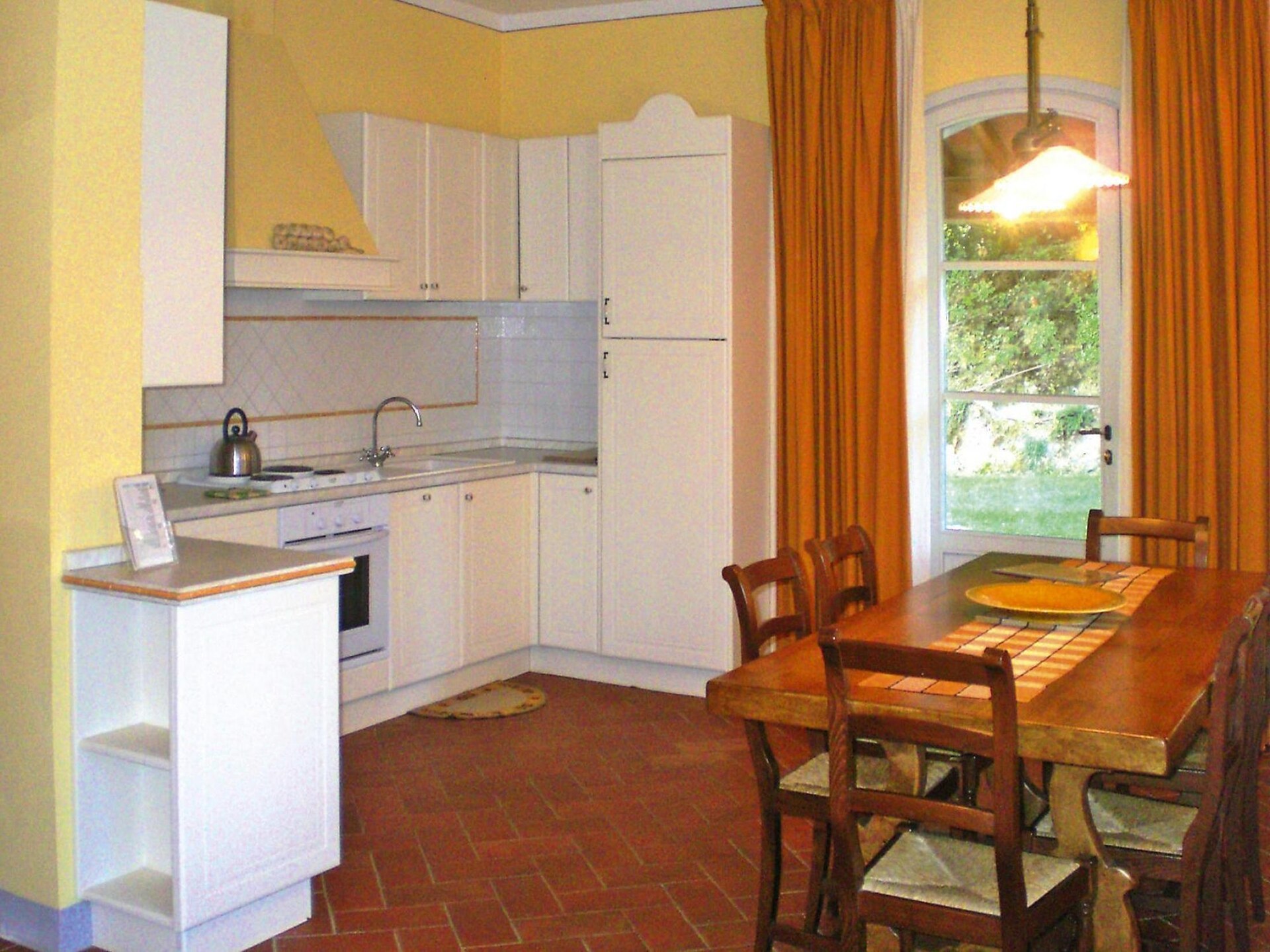 Ruim Toscaans appartement voor 6 personen in Gambassi Terme - foto 6