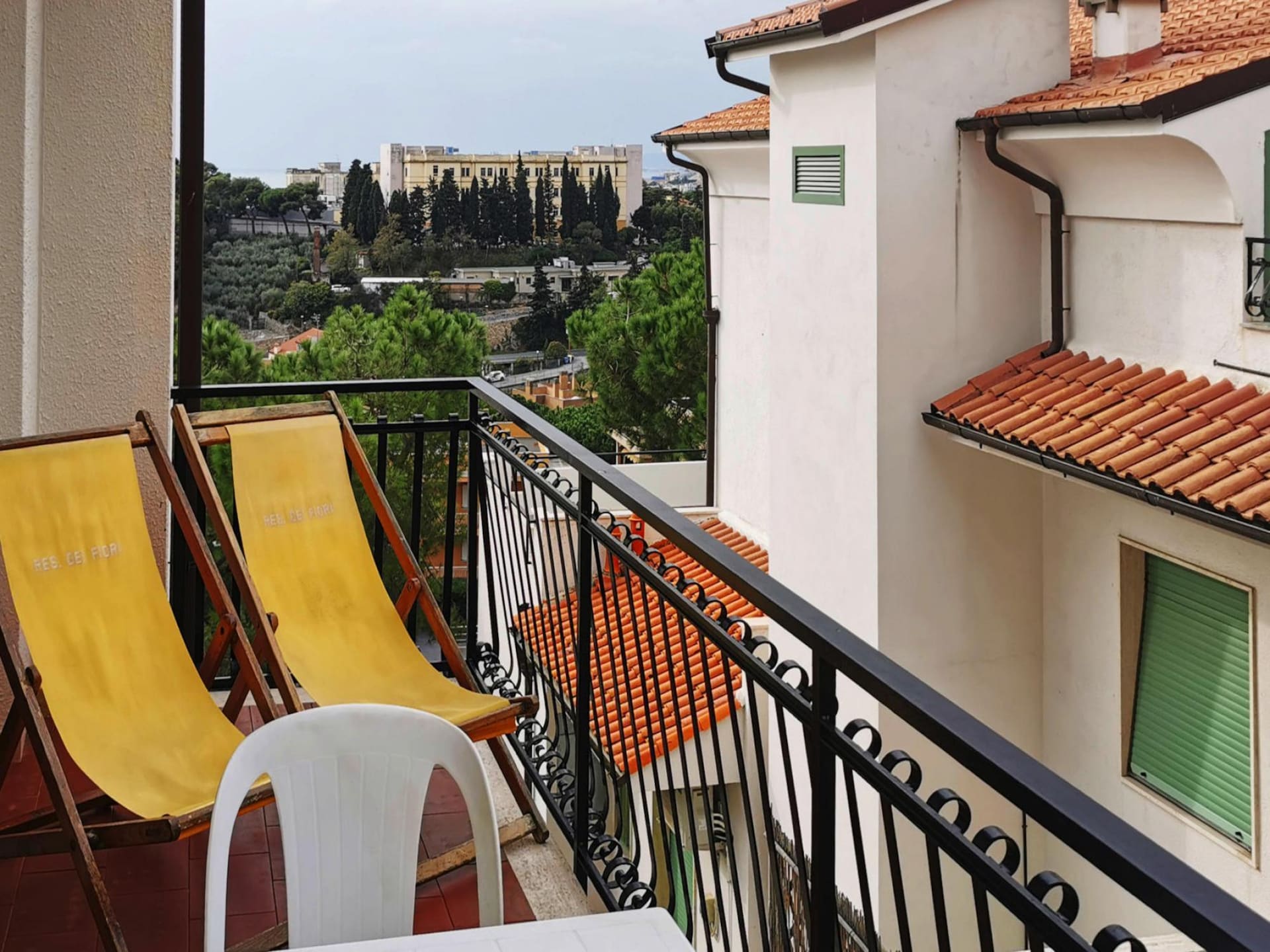 Op 900 m van zee: Zonnig appartement in Pietra Ligure · 5 pers. - foto 5