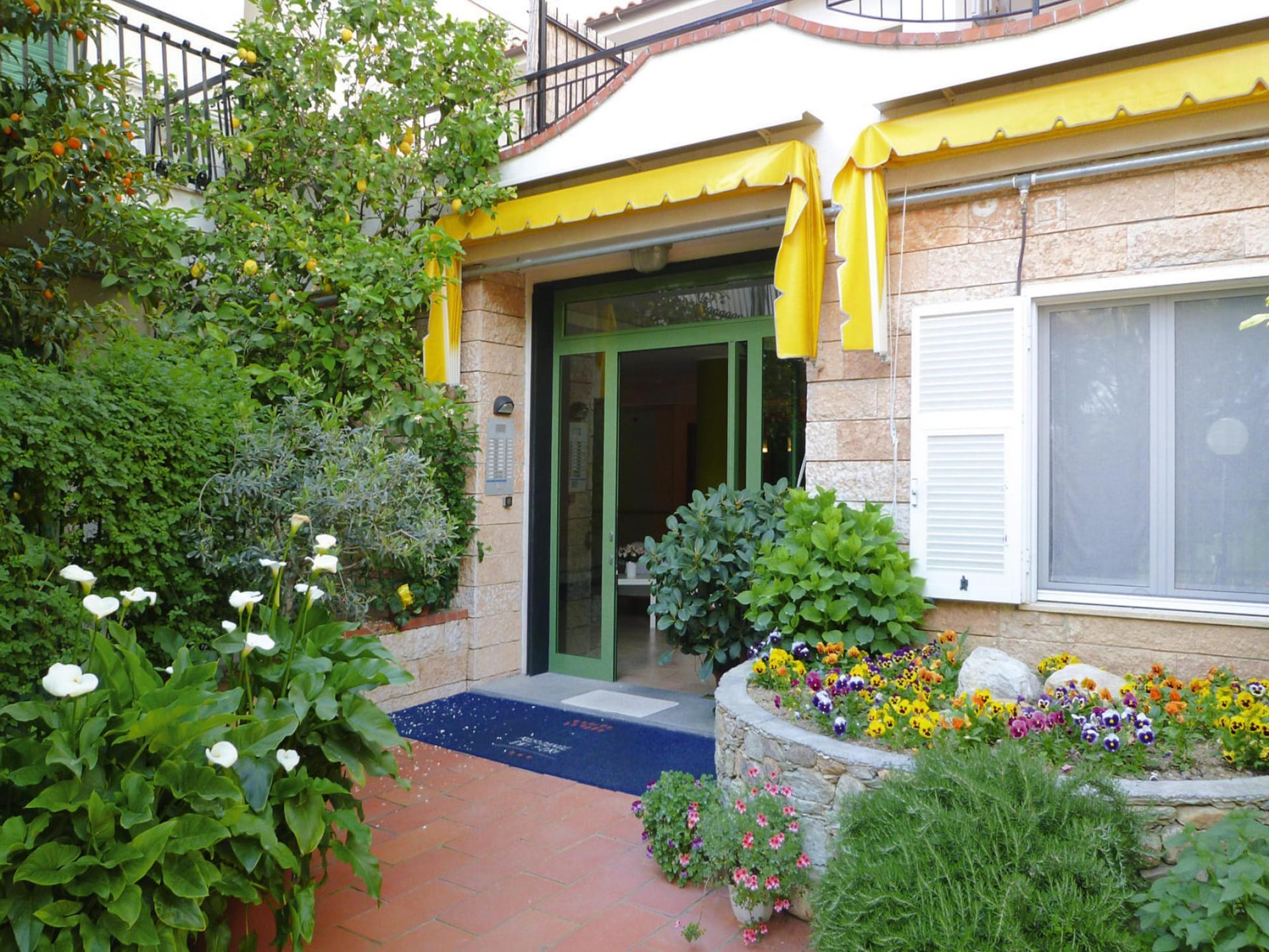 Op 900 m van zee: Zonnig appartement in Pietra Ligure · 5 pers. - foto 7