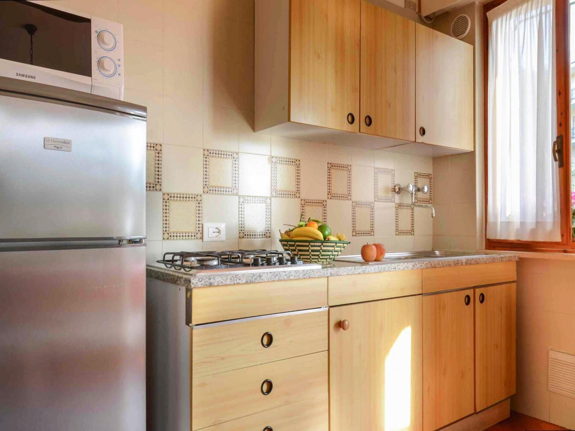 Op 900 m van zee: Zonnig appartement in Pietra Ligure · 5 pers. - foto 11