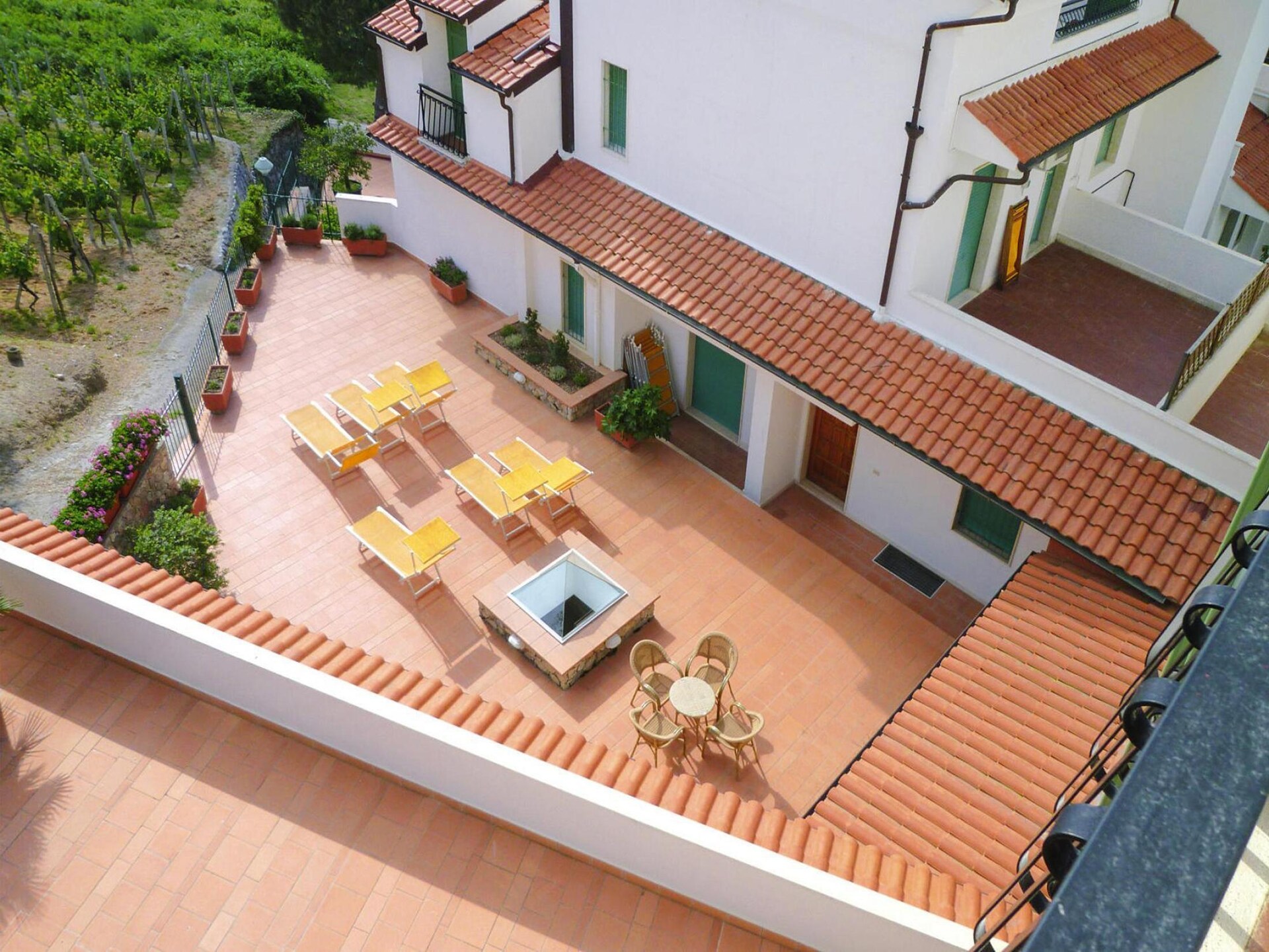 Zonnig appartement op vakantiepark met zwembad, 900m van zee in Pietra Ligure - foto 27