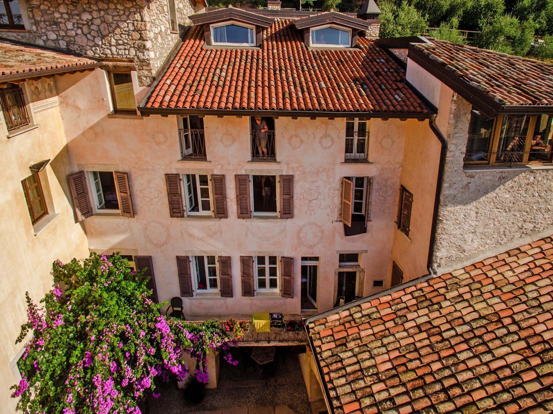 Op 400 m van het meer: sfeervol appartement in Toscolano Maderno - foto 11
