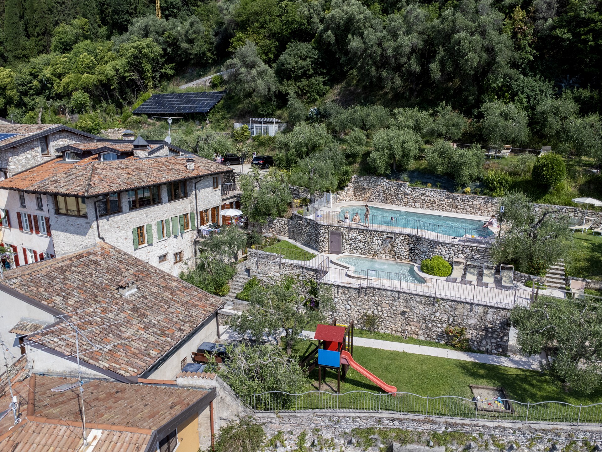 Op 400 m van het meer: sfeervol appartement in Toscolano Maderno - foto 35