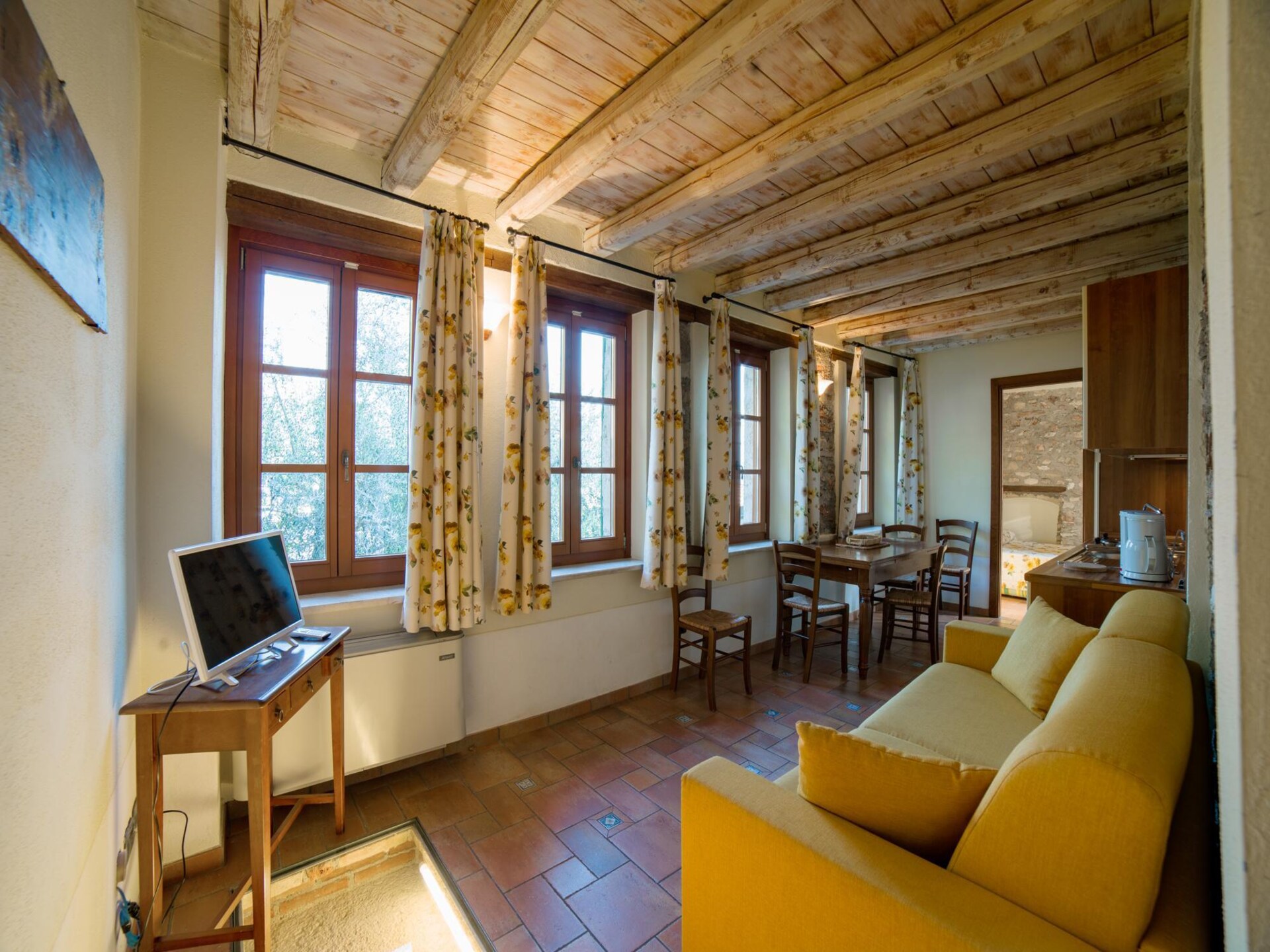Op 400 m van het meer: sfeervol appartement in Toscolano Maderno - foto 4