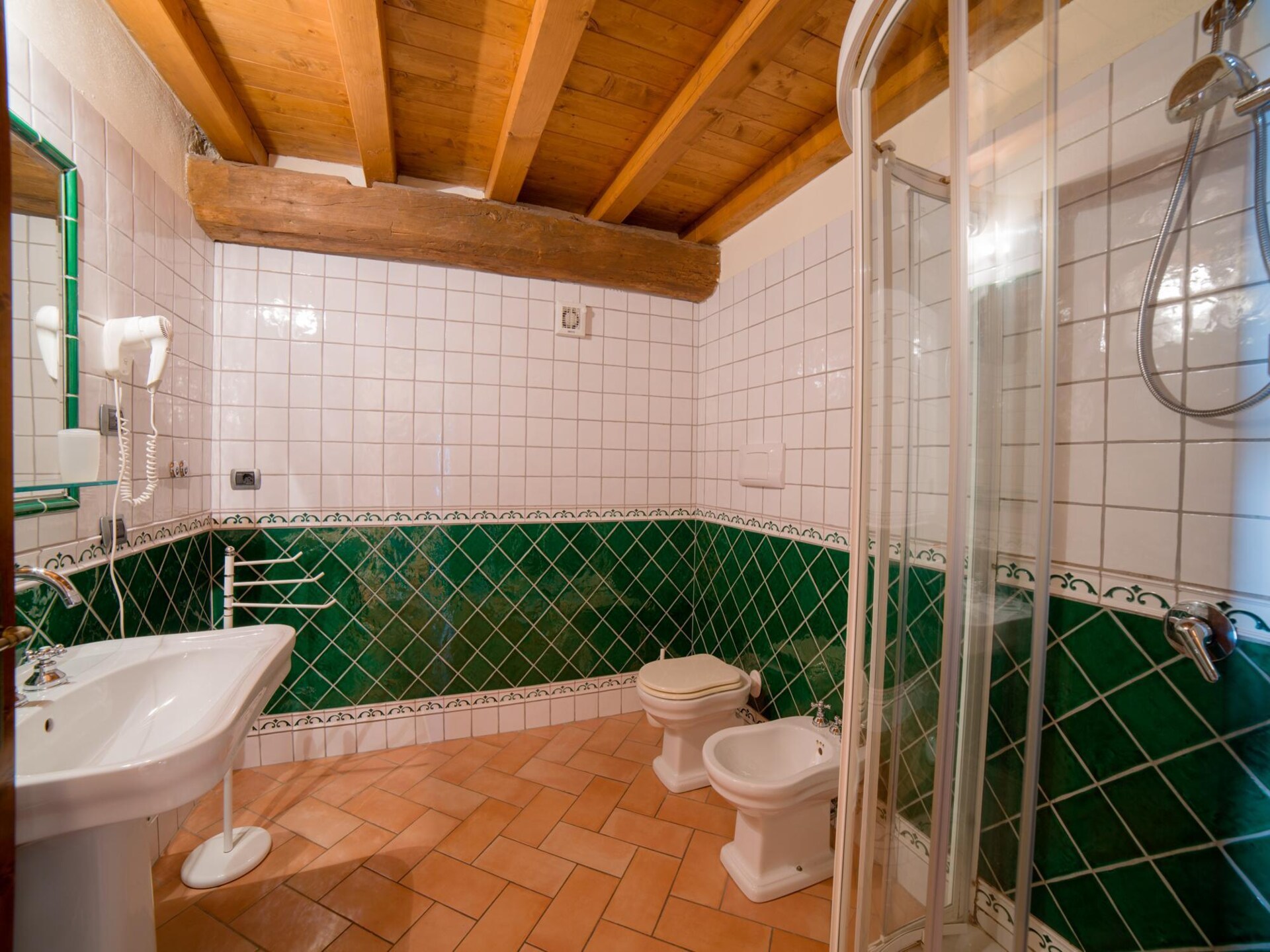 Op 400 m van het meer: sfeervol appartement in Toscolano Maderno - foto 31