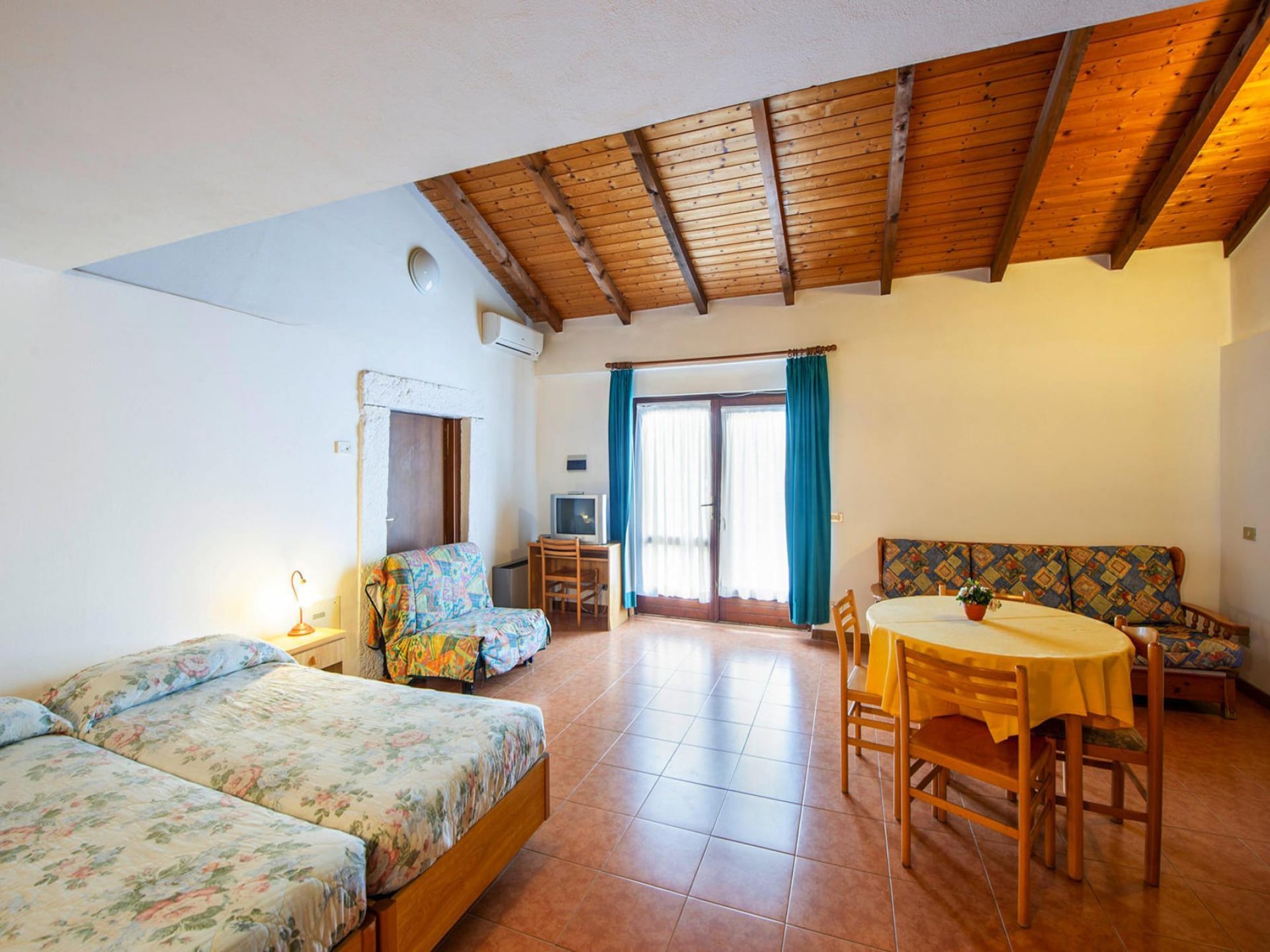 Op 400 m van het meer: charmant appartement in Toscolano Maderno - foto 3