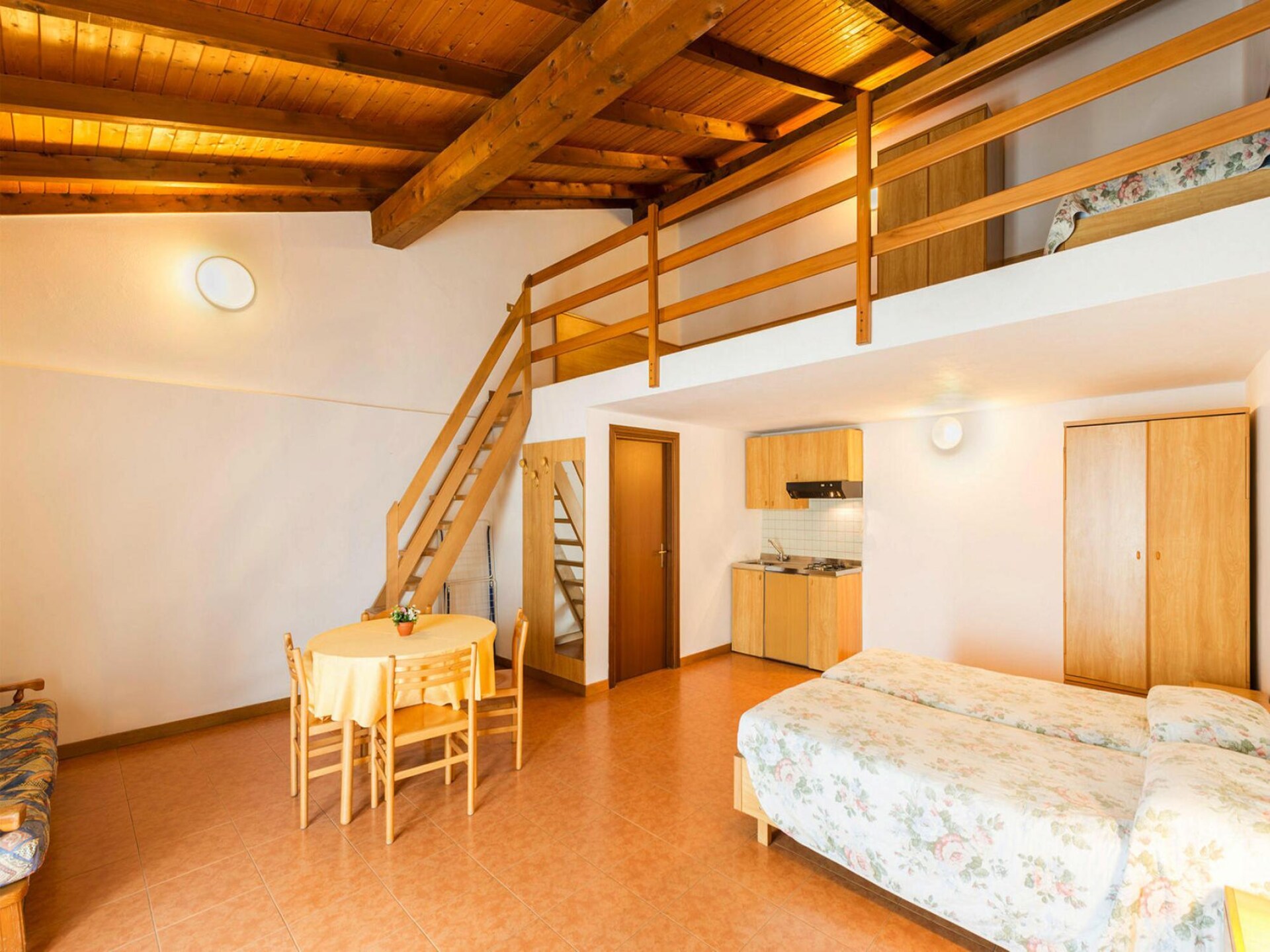 Op 400 m van het meer: charmant appartement in Toscolano Maderno - foto 2