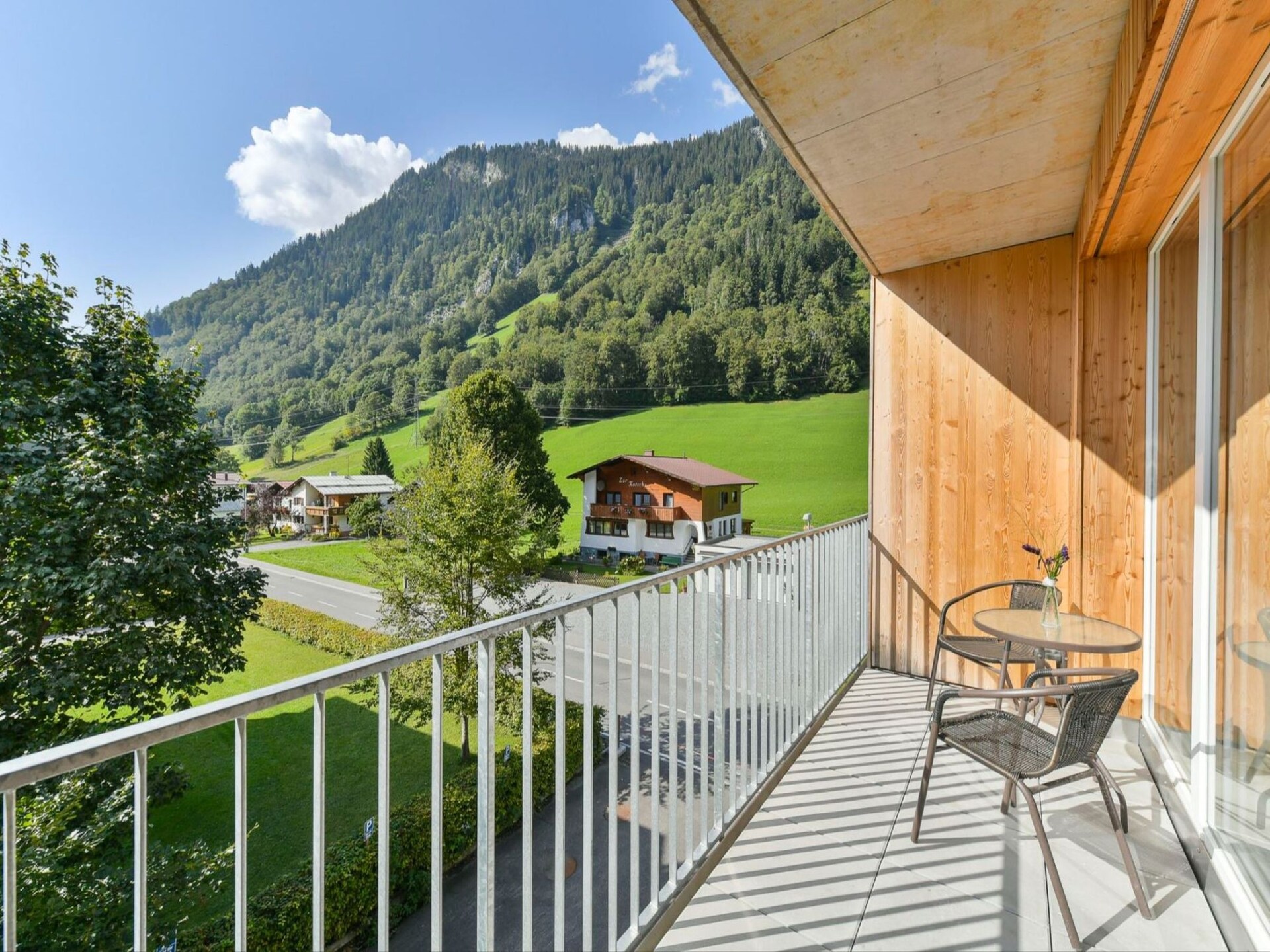 Ruim appartement voor 6 personen bij Klösterle am Arlberg met sauna en tuin - foto 5
