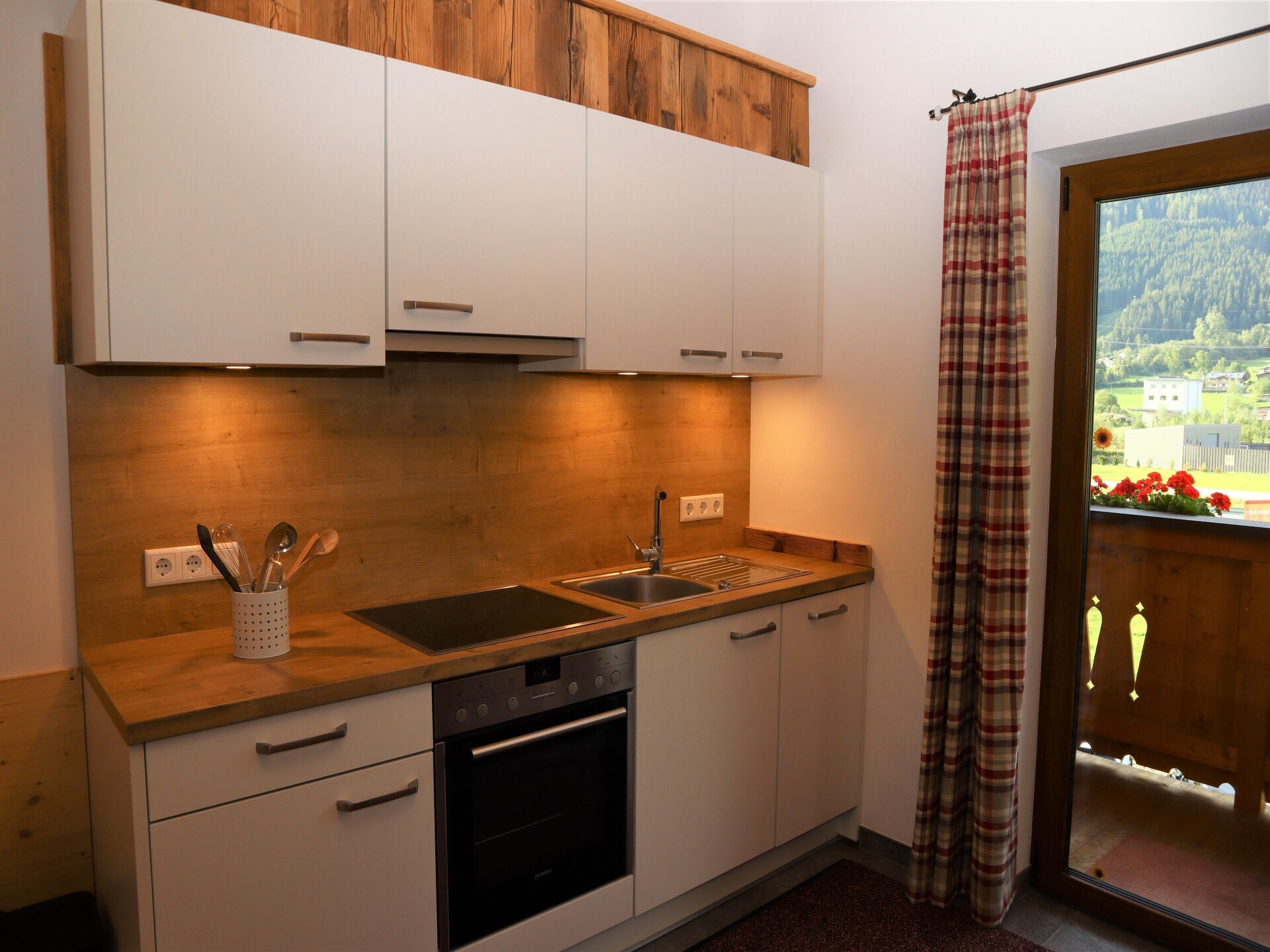 Aan het meer: Ruim appartement in Neukirchen voor 6 personen - foto 15