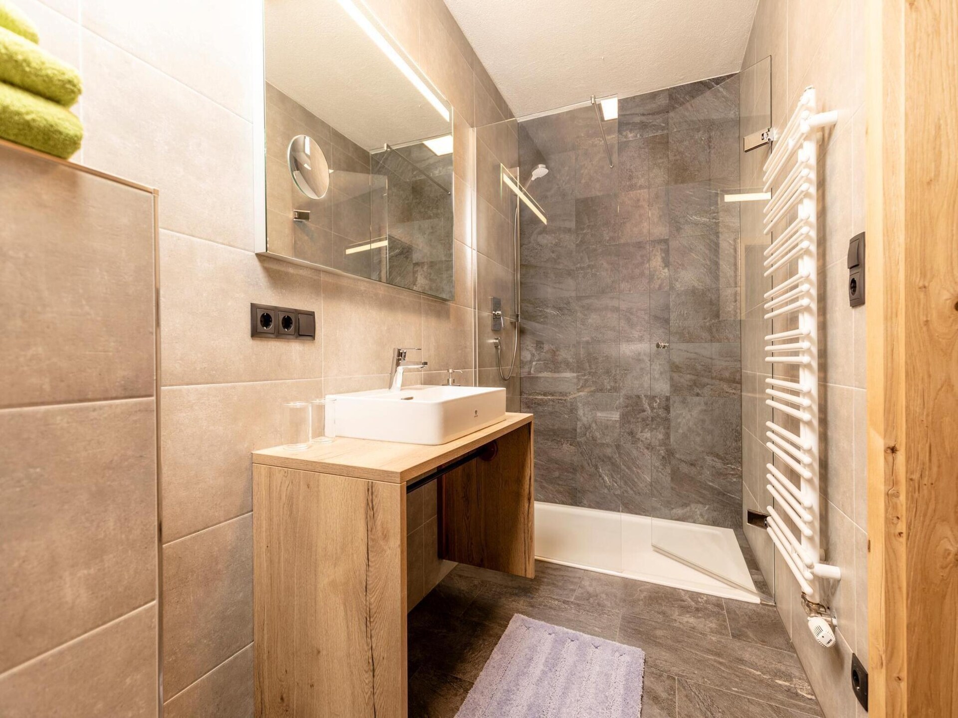 Modern penthouse appartement in Strass im Zillertal voor 8 personen - foto 14