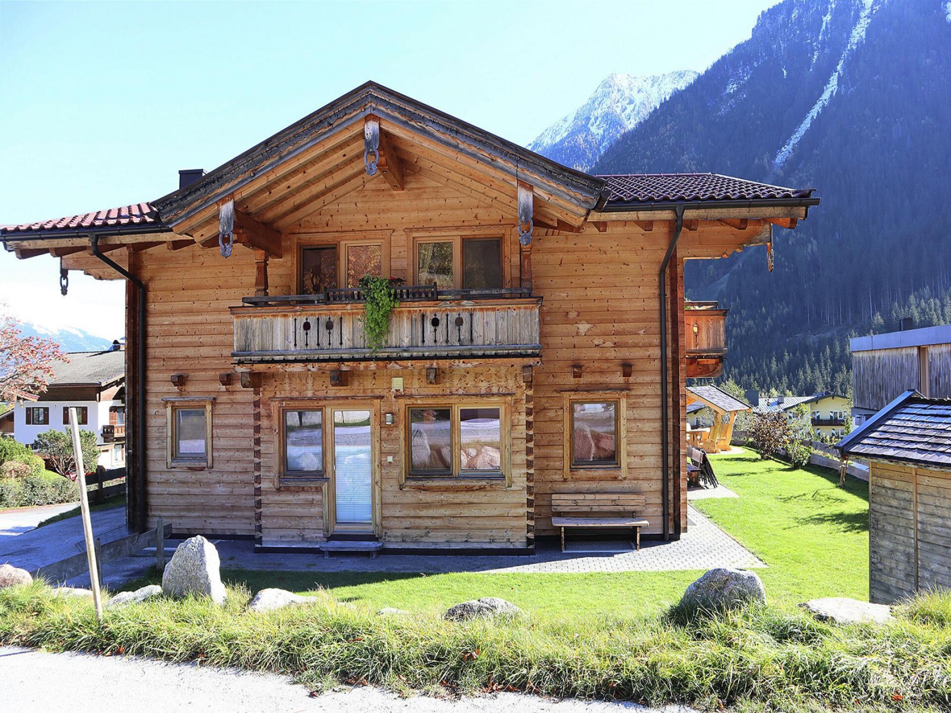 Ruim chalet in Krimml met uitzicht op de watervallen - foto 31