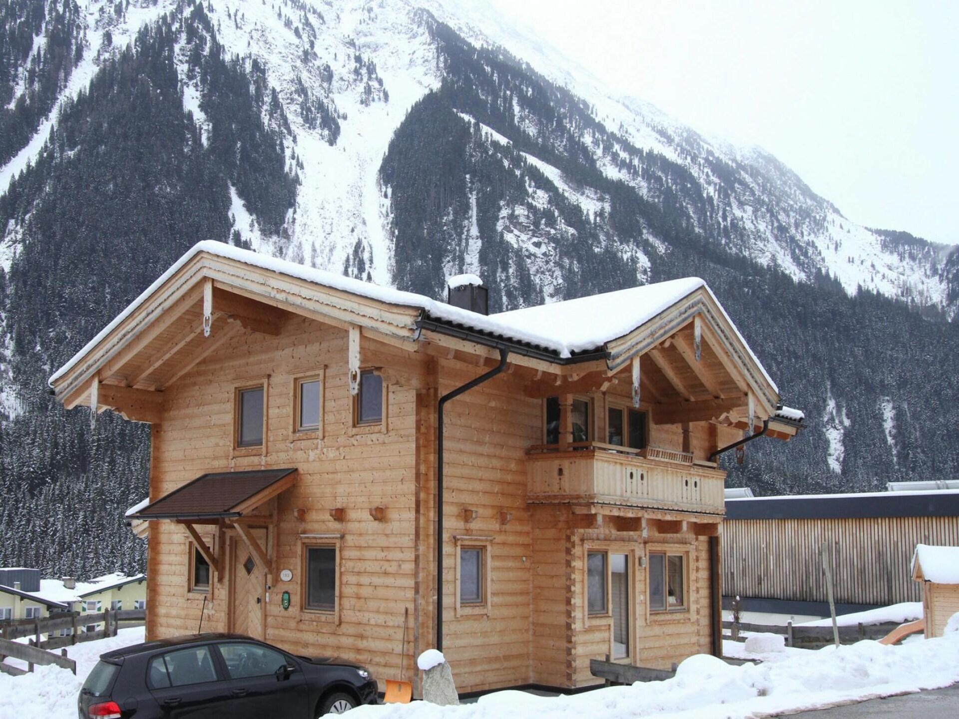 Ruim chalet in Krimml met uitzicht op de watervallen - foto 30