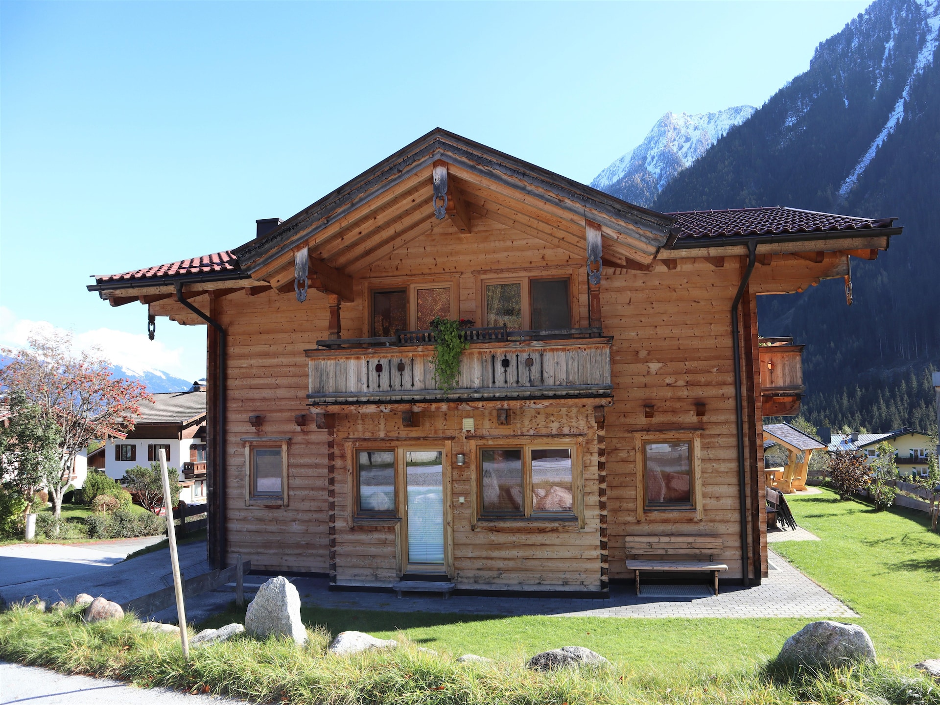Ruim chalet in Krimml met uitzicht op de watervallen - foto 19