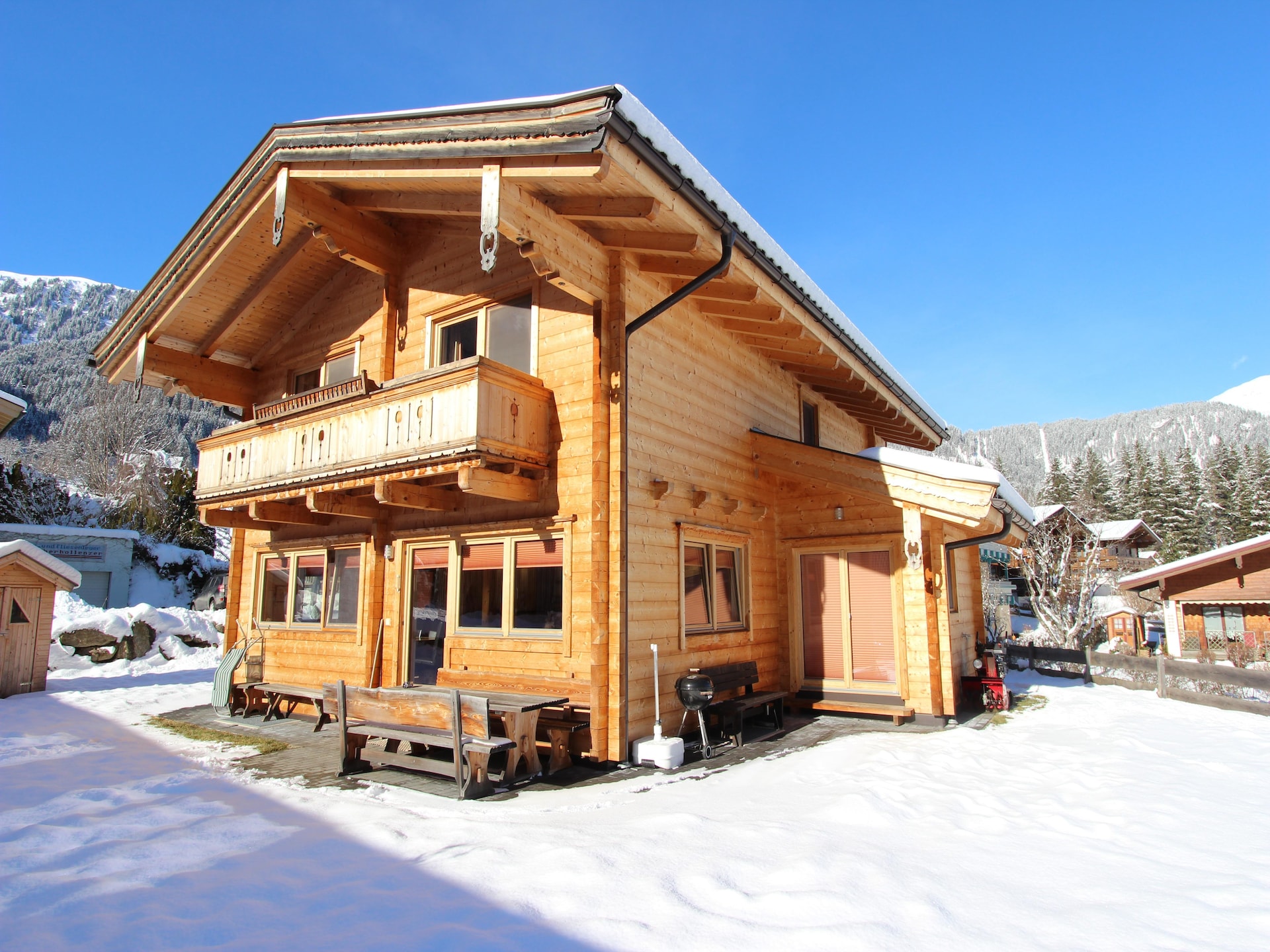 Ruim chalet in Krimml met uitzicht op de watervallen - foto 29