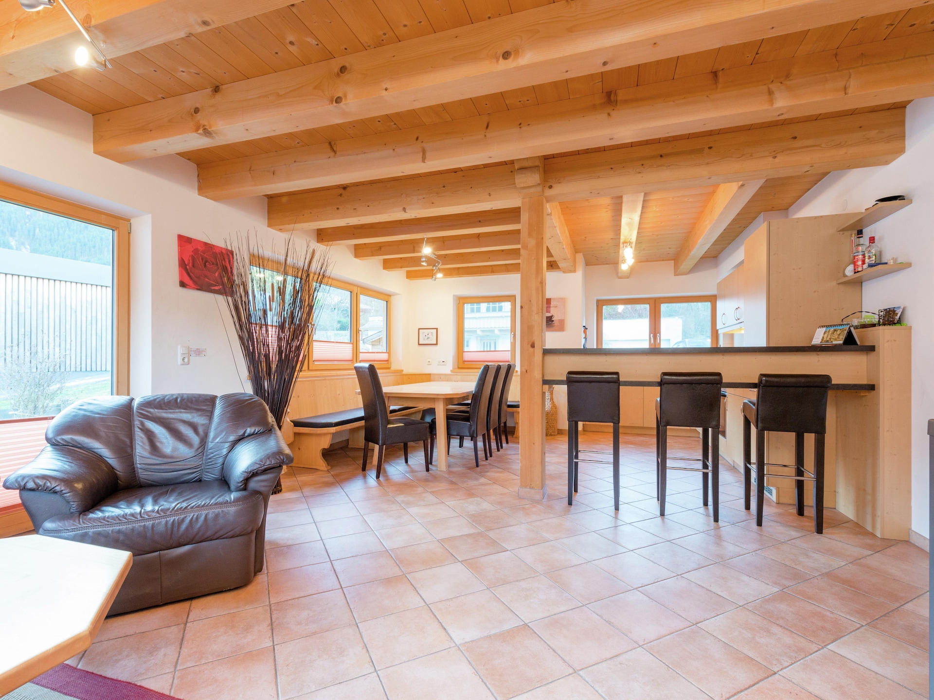 Ruim chalet in Krimml met uitzicht op de watervallen - foto 35