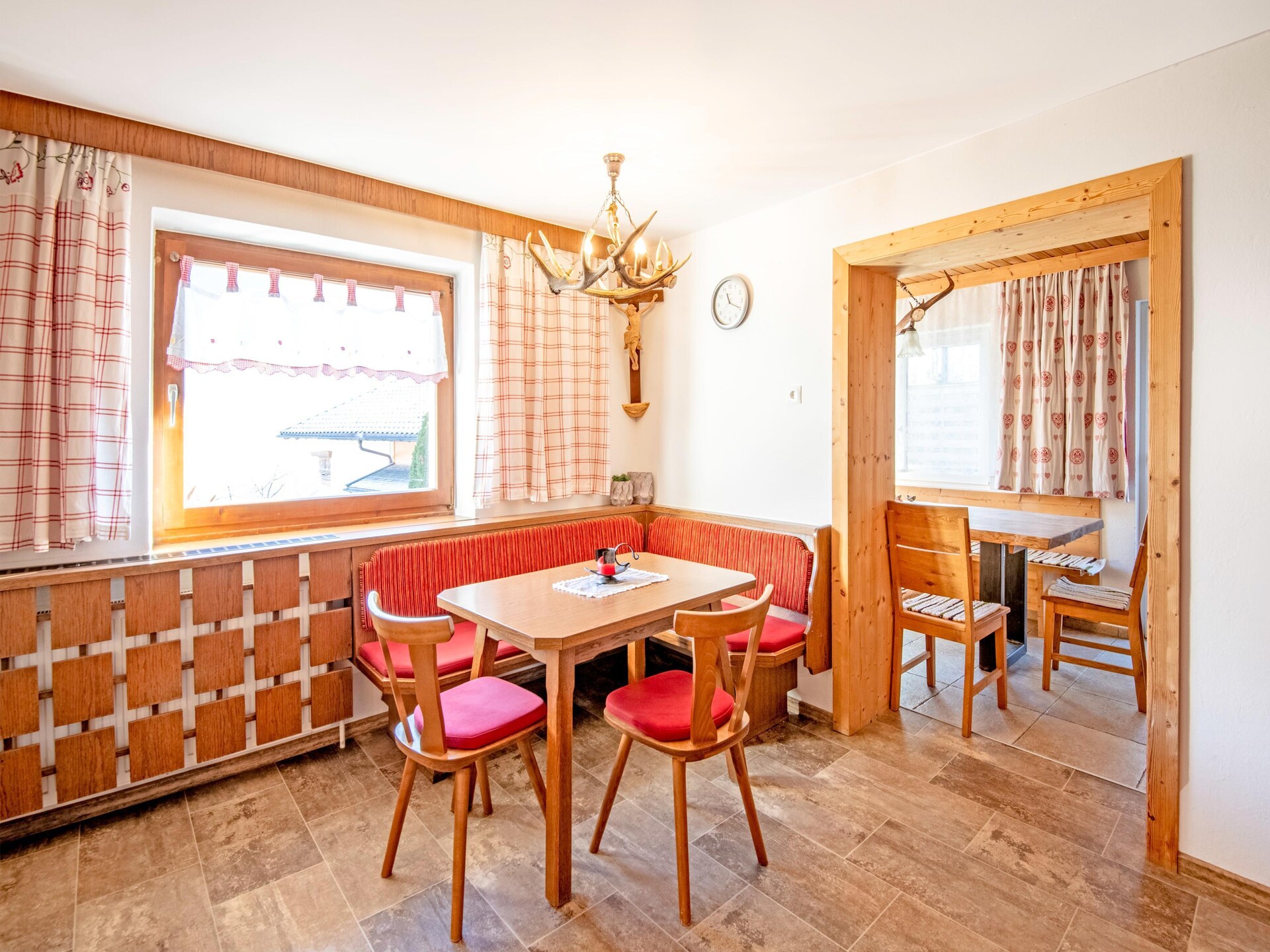 Vrijstaand vakantiehuis in Fügen met buitensauna en bergzicht voor 10 personen - foto 10