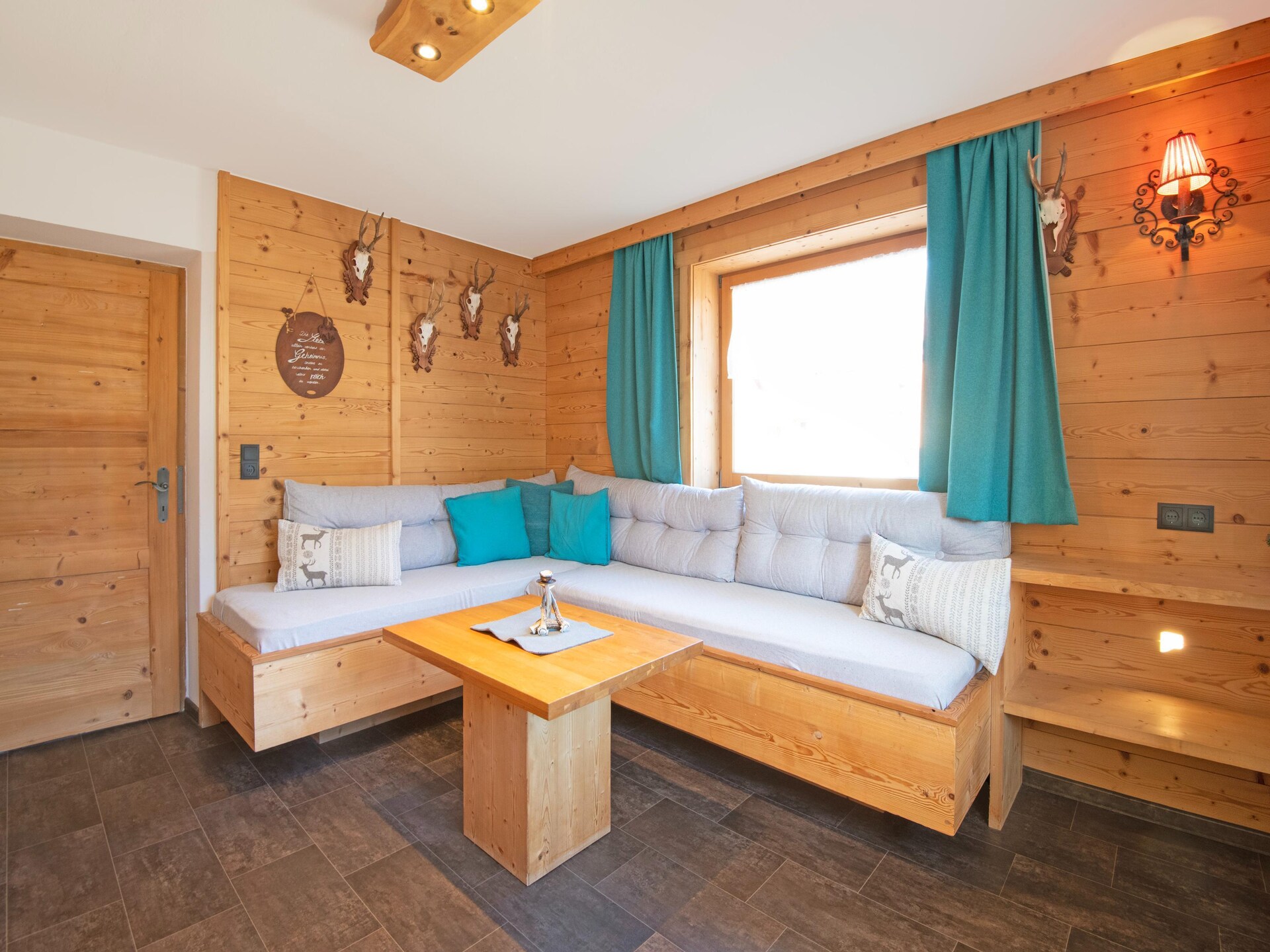 Vrijstaand chalet in Fügen voor 8 personen met tuin, sauna en bergzicht - foto 2