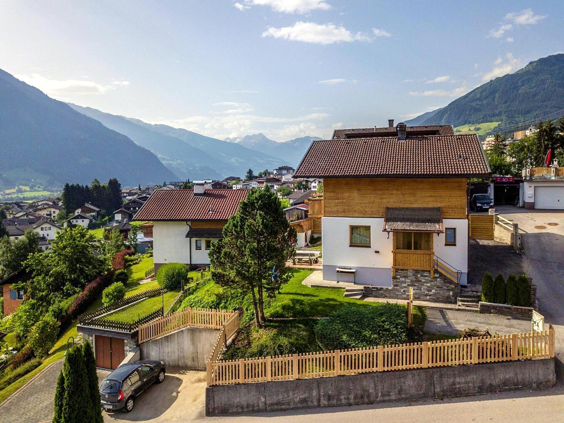 Vrijstaand chalet in Fügen voor 8 personen met tuin, sauna en bergzicht - foto 1