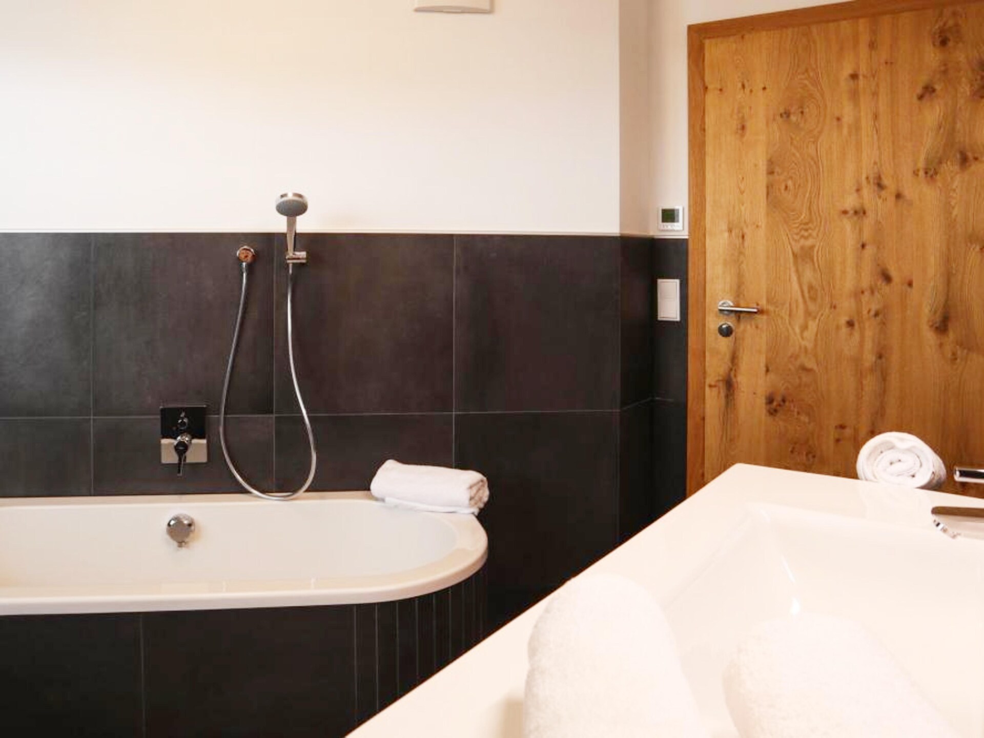 Baderhäusl: Modern appartement met wellness in hartje Bramberg am Wildkogel - foto 24