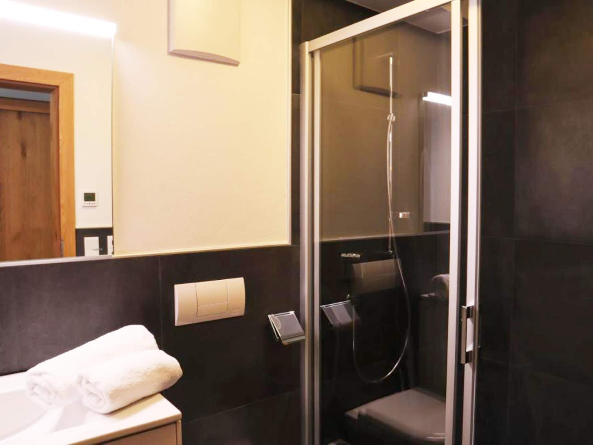 Baderhäusl: Modern appartement met wellness in hartje Bramberg am Wildkogel - foto 25