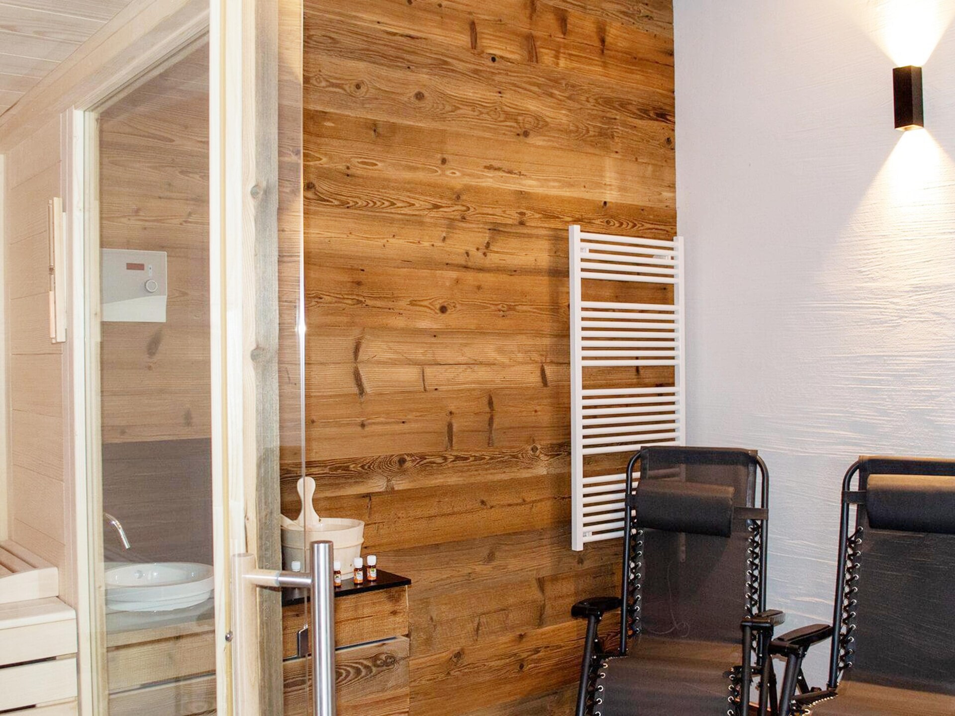 Baderhäusl: Modern appartement met wellness in hartje Bramberg am Wildkogel - foto 22