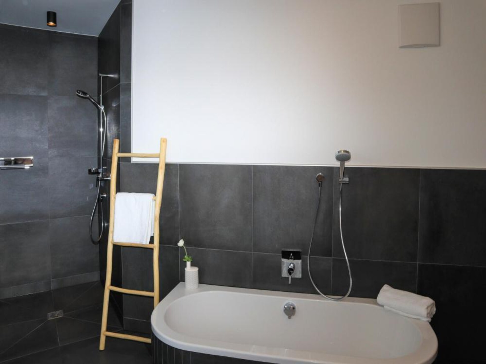 Baderhäusl: Modern appartement met wellness in hartje Bramberg am Wildkogel - foto 27