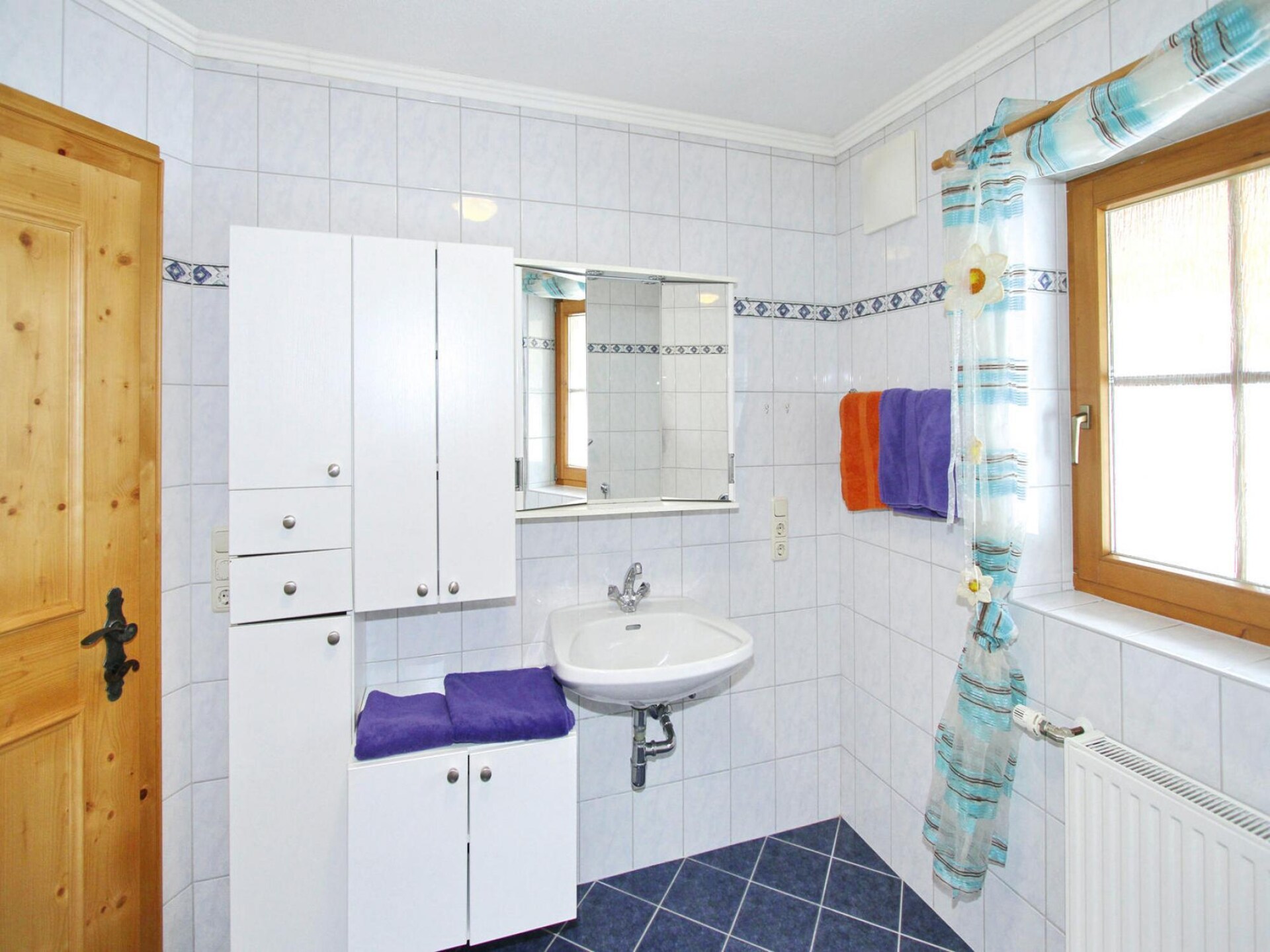 Ruim appartement met uitzicht op watervallen nabij golfbaan in Krimml - foto 28