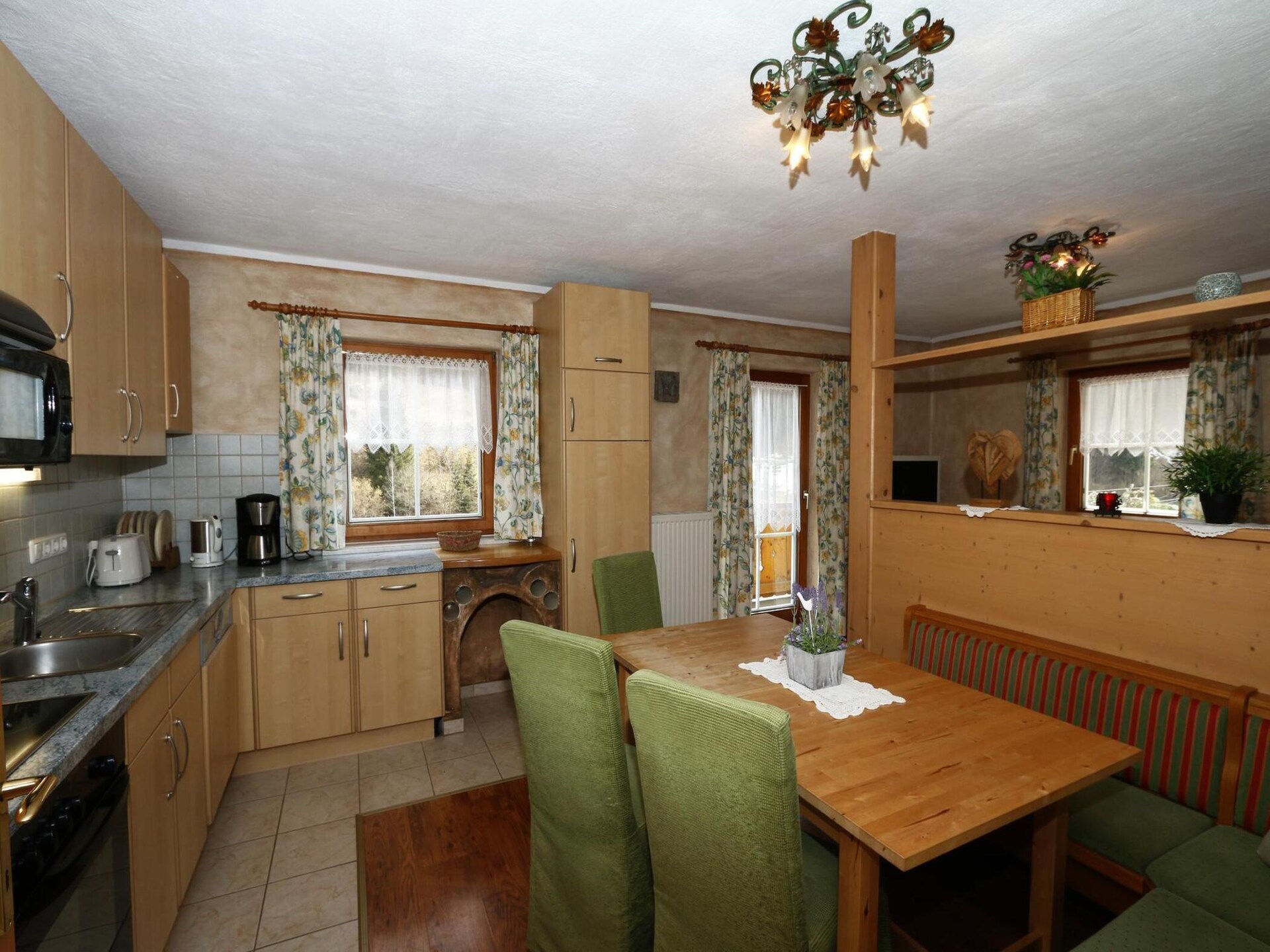Ruim appartement voor 8 personen met panoramisch uitzicht in Großarl - foto 11