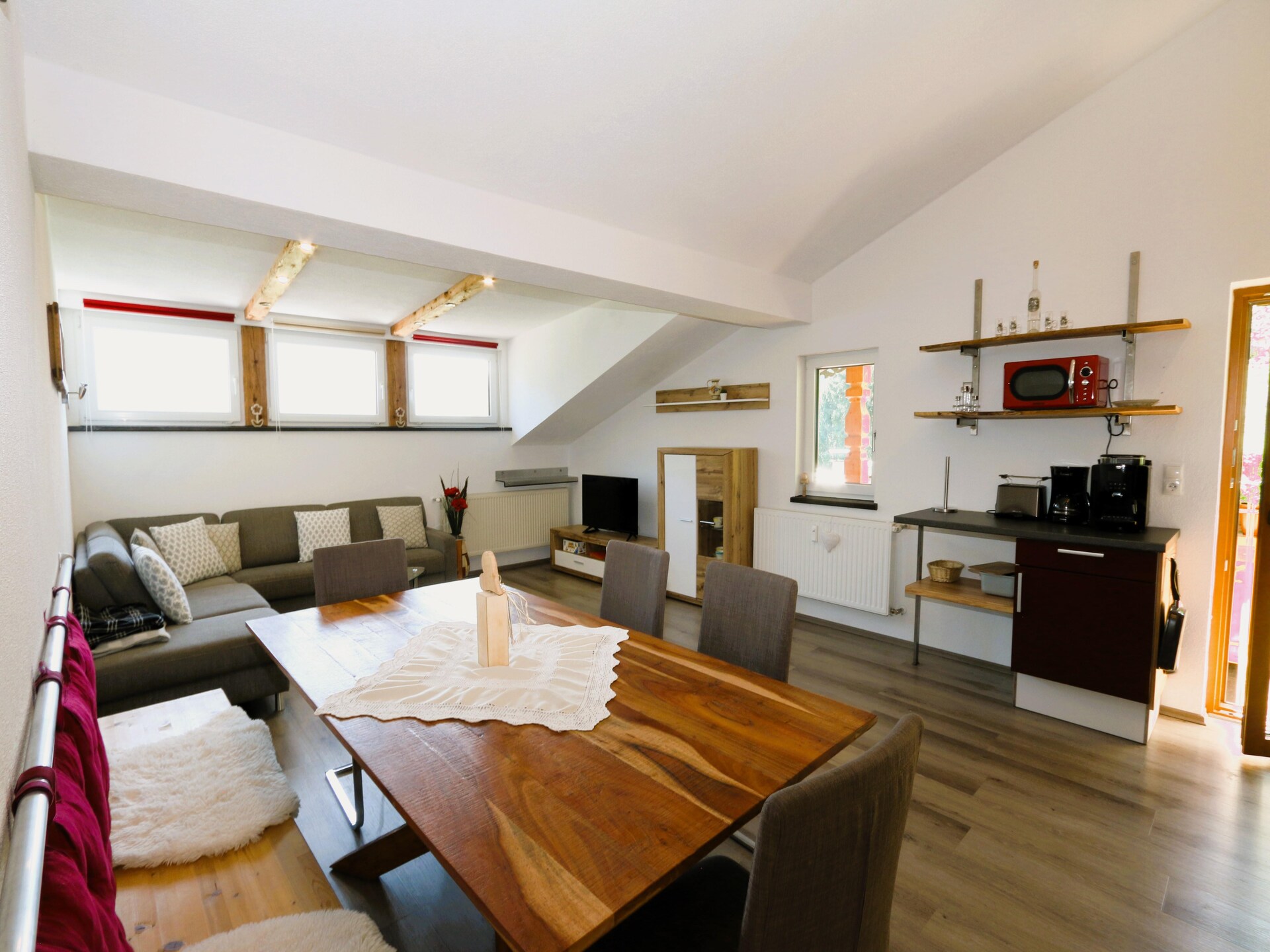 Ruim appartement voor 8 personen op een boerderij in Fügen - foto 11