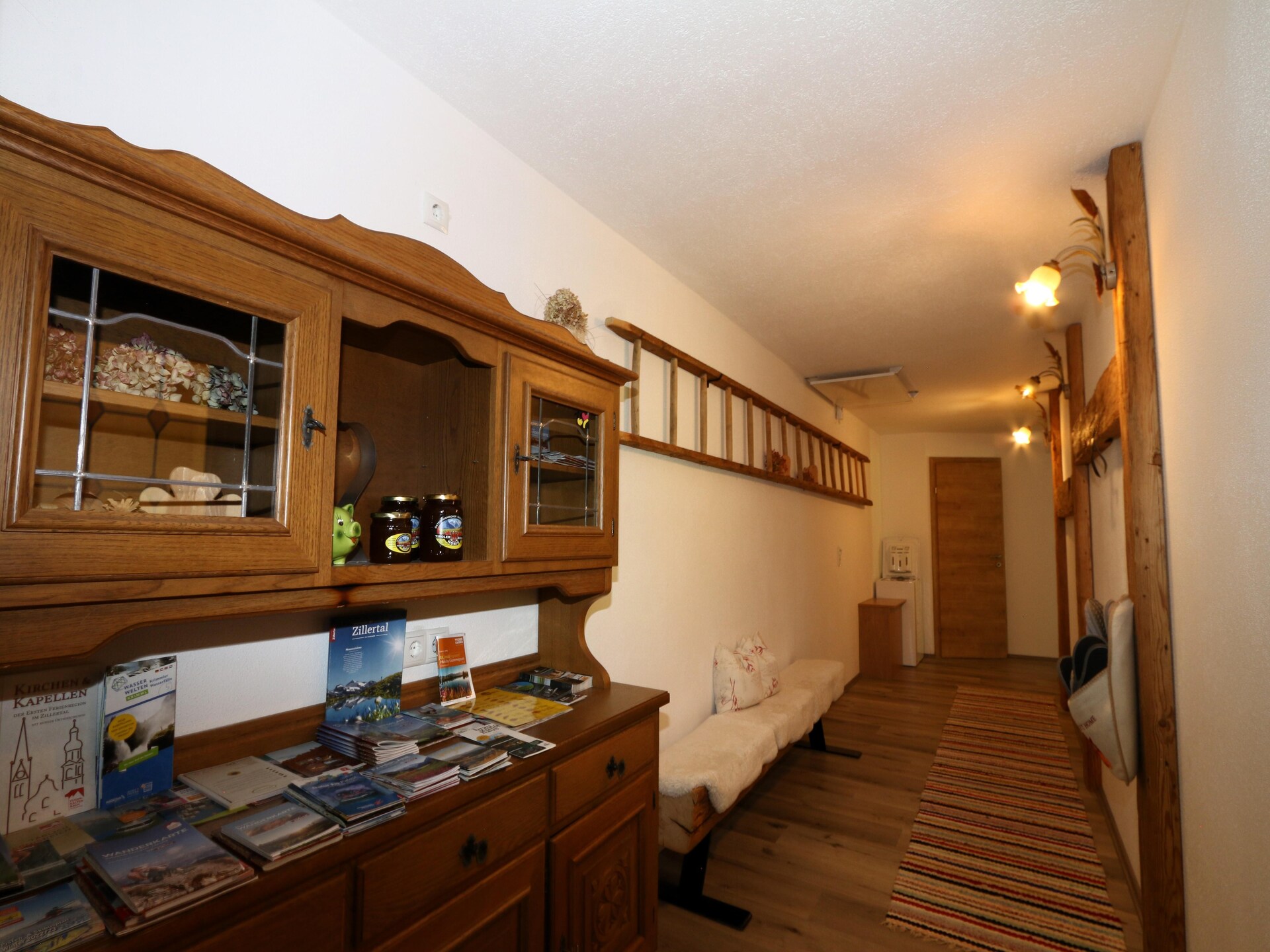 Ruim appartement voor 8 personen op een boerderij in Fügen - foto 5