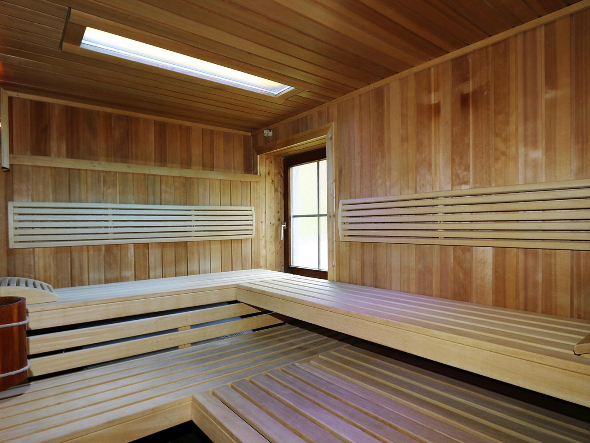 Ruim appartement voor 12 personen met sauna op 100m van de skilift in Itter - foto 17