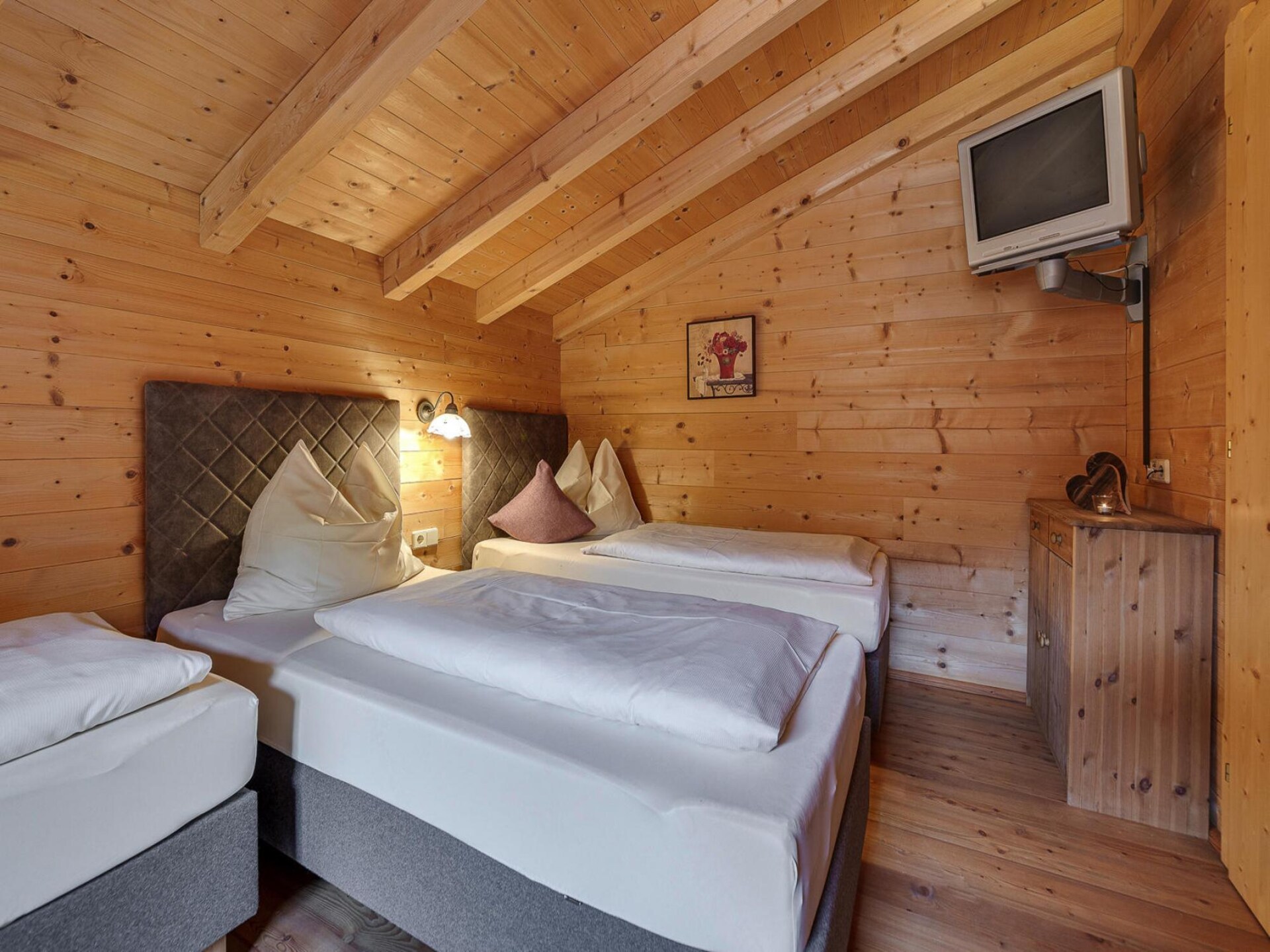 Ruim 8-persoons chalet in Fügen, Zillertal – vlakbij de Spieljochbahn - foto 14