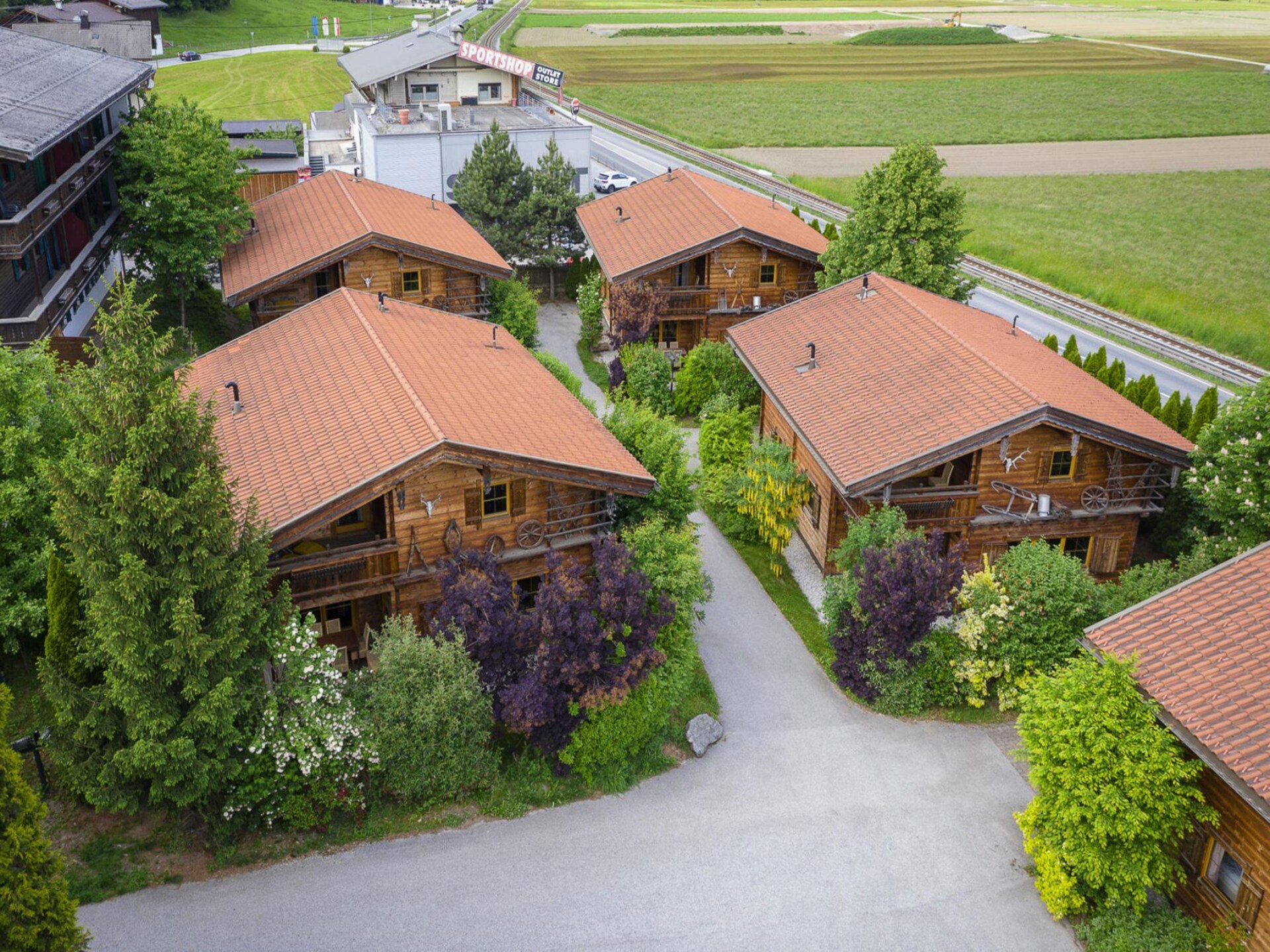 Ruim 8-persoons chalet in Fügen, Zillertal – vlakbij de Spieljochbahn - foto 5