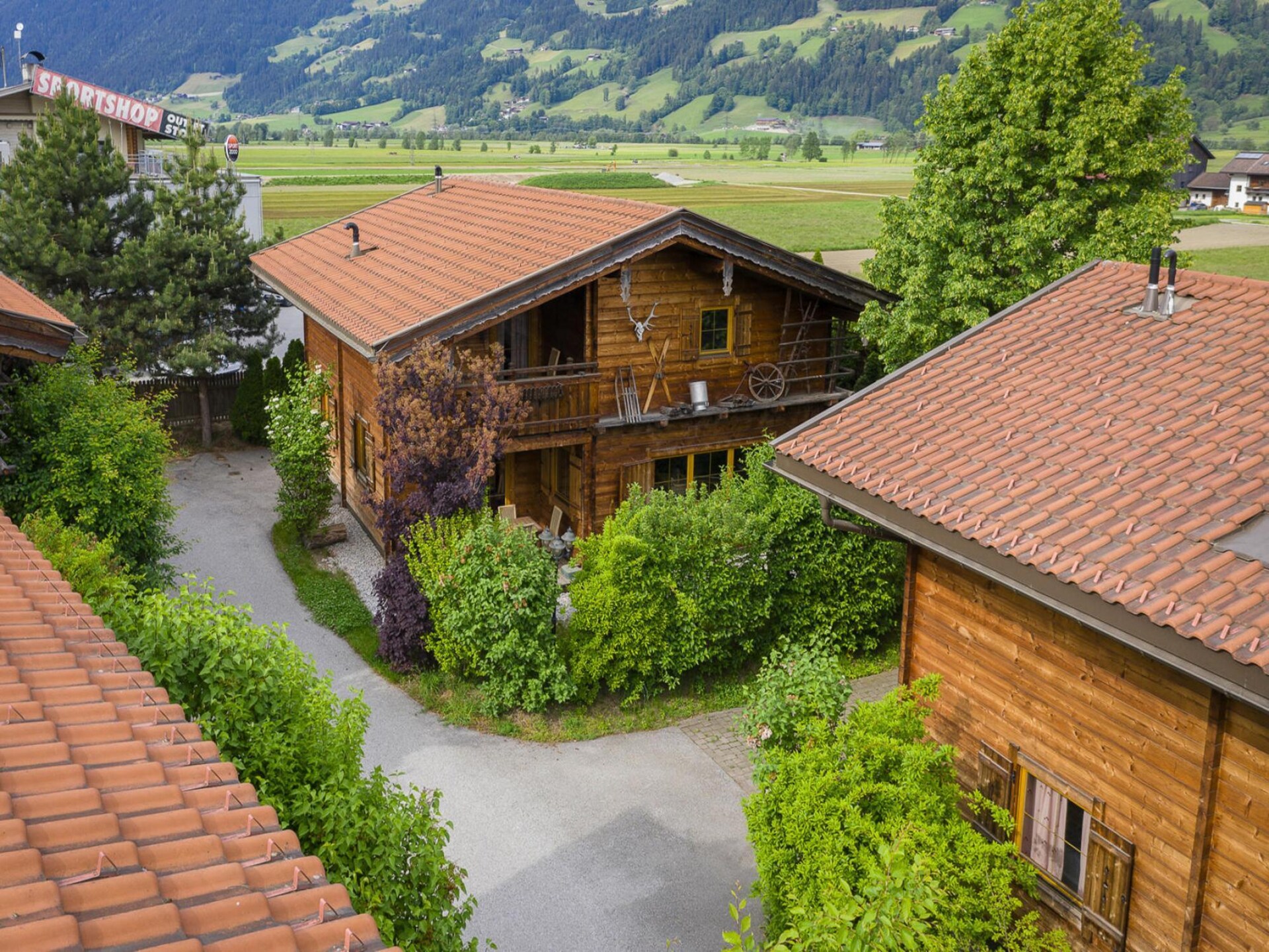 Ruim 8-persoons chalet in Fügen, Zillertal – vlakbij de Spieljochbahn - foto 6