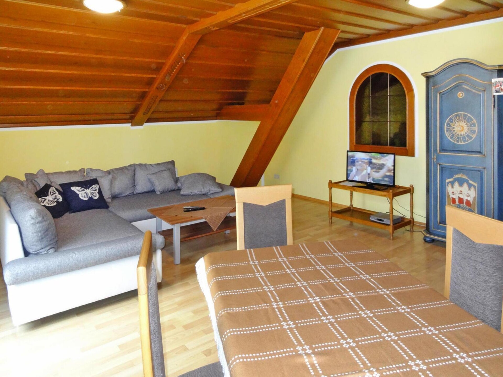 Op 900 m van het meer: Ruim appartement in St. Kanzian am Klopeiner See - foto 5