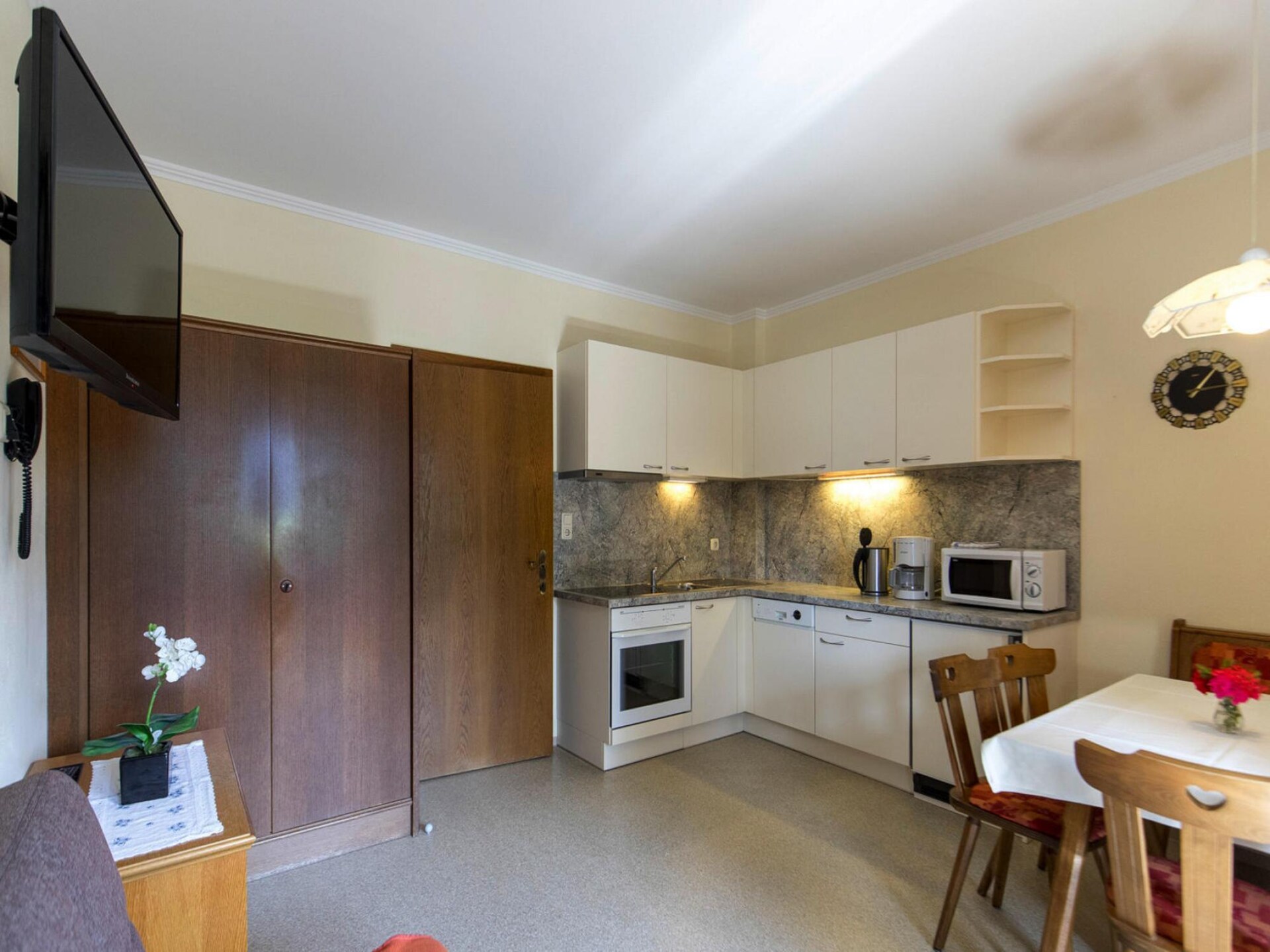 Zonnig familieappartement nabij Kreischberg met sauna en speeltuin - foto 10