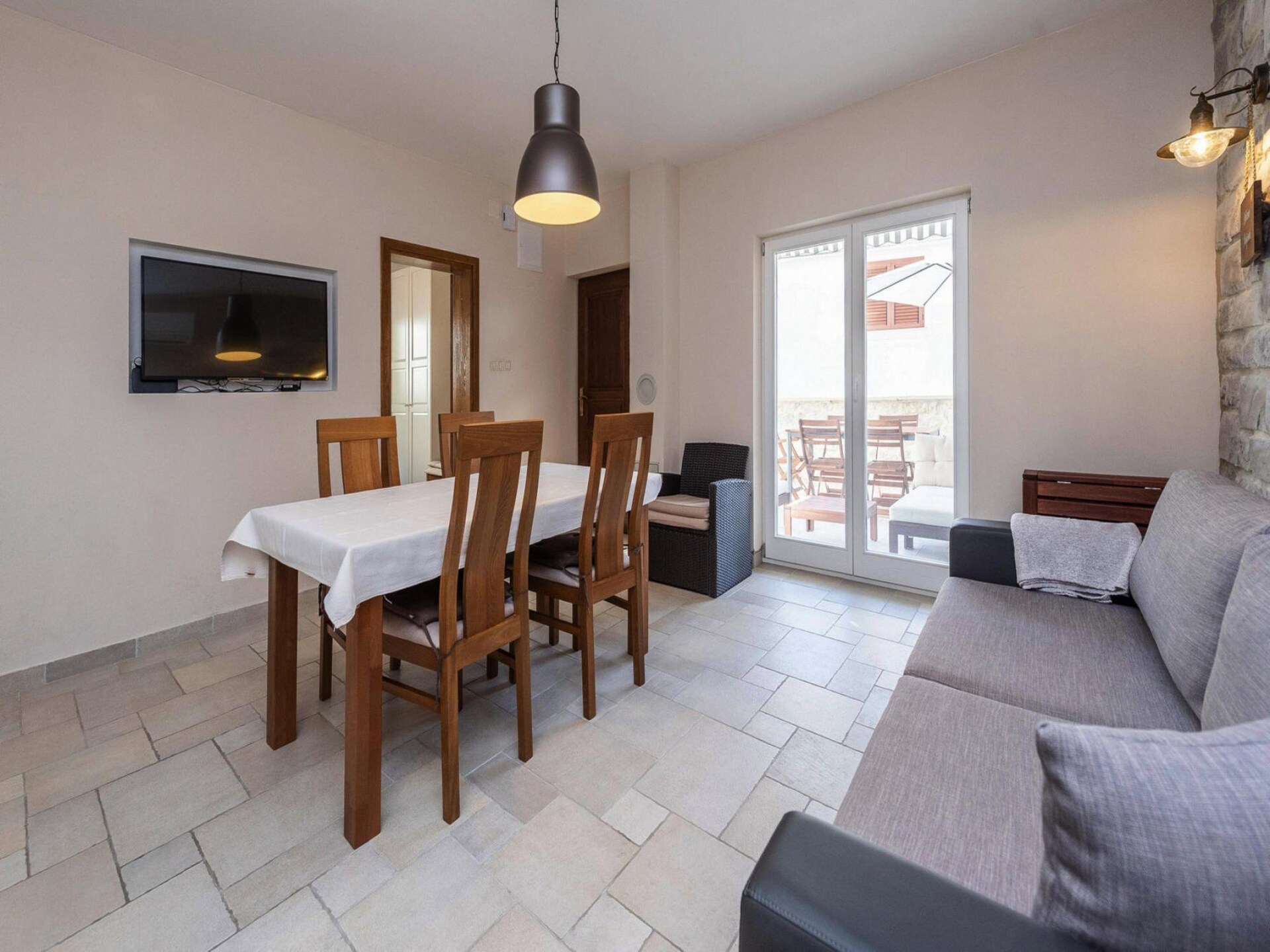 6-persoons vakantiehuis aan zee in Petrcane - foto 5