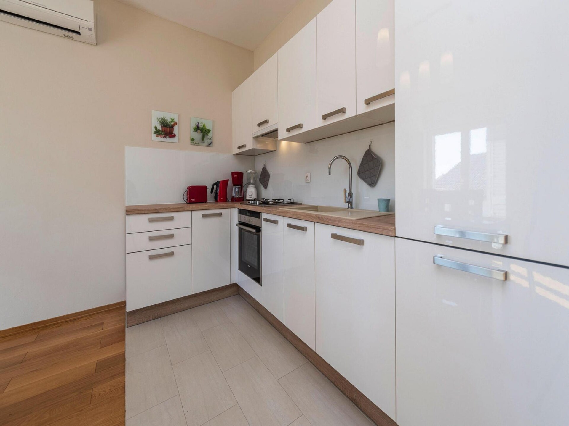 6-persoons vakantiehuis aan zee in Petrcane - foto 16