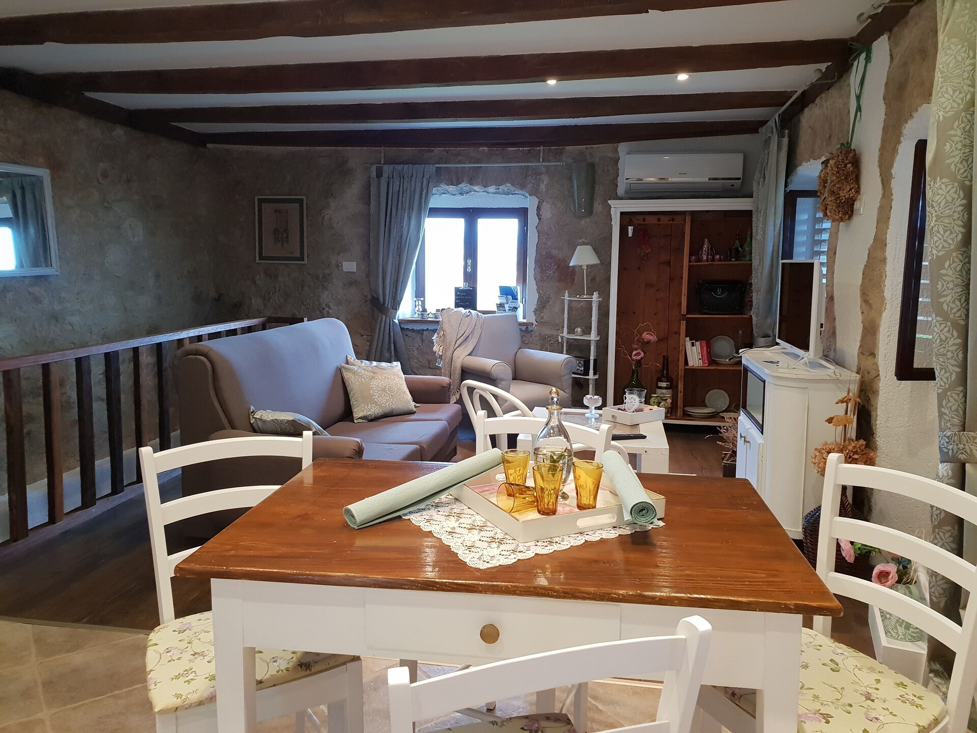 Gerenoveerd stenen vakantiehuis met zeezicht in Lovran Dobrec - foto 8