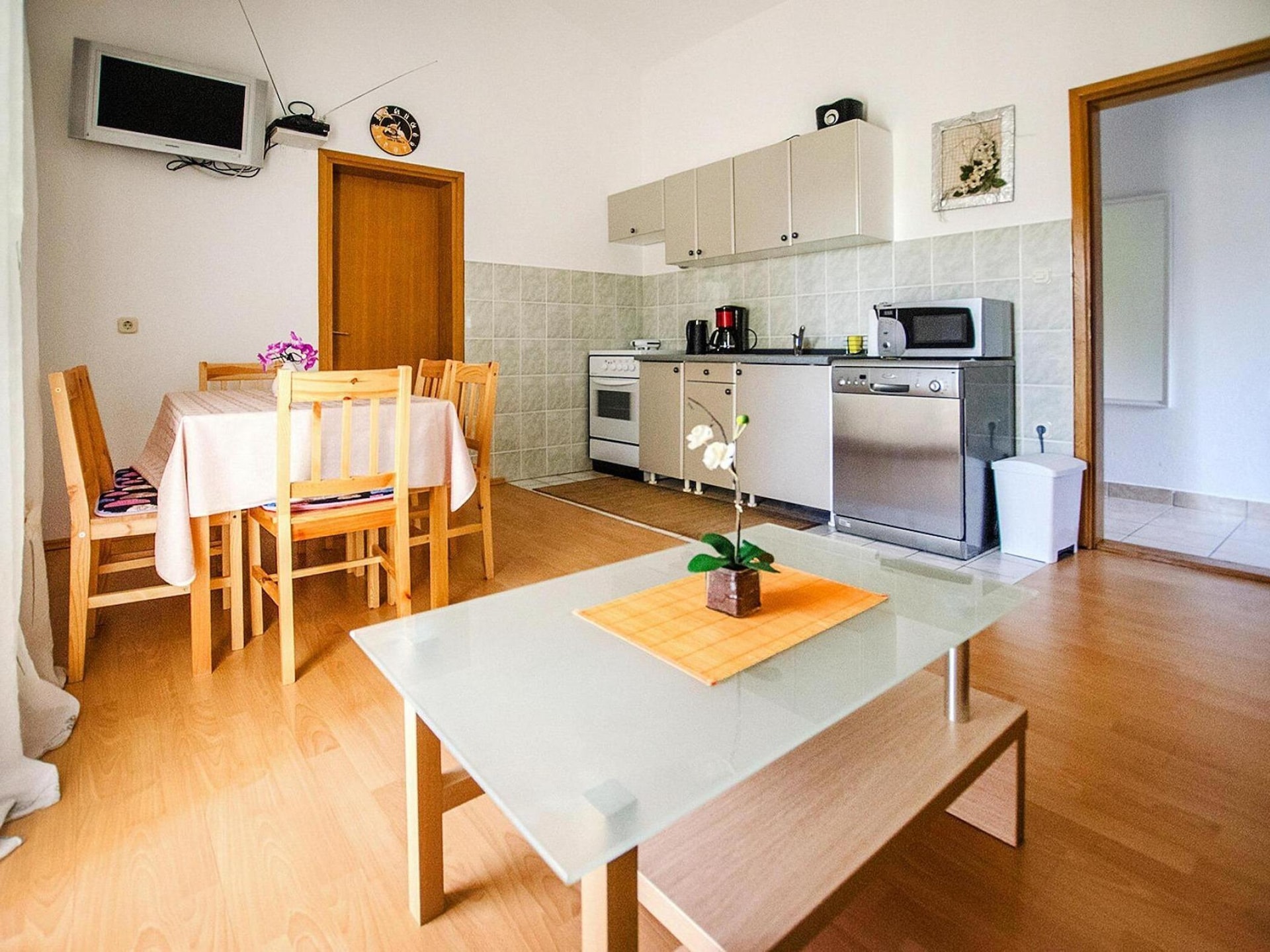 Op 1,0 km van het centrum: Ruim appartement aan zee in Seline - foto 17