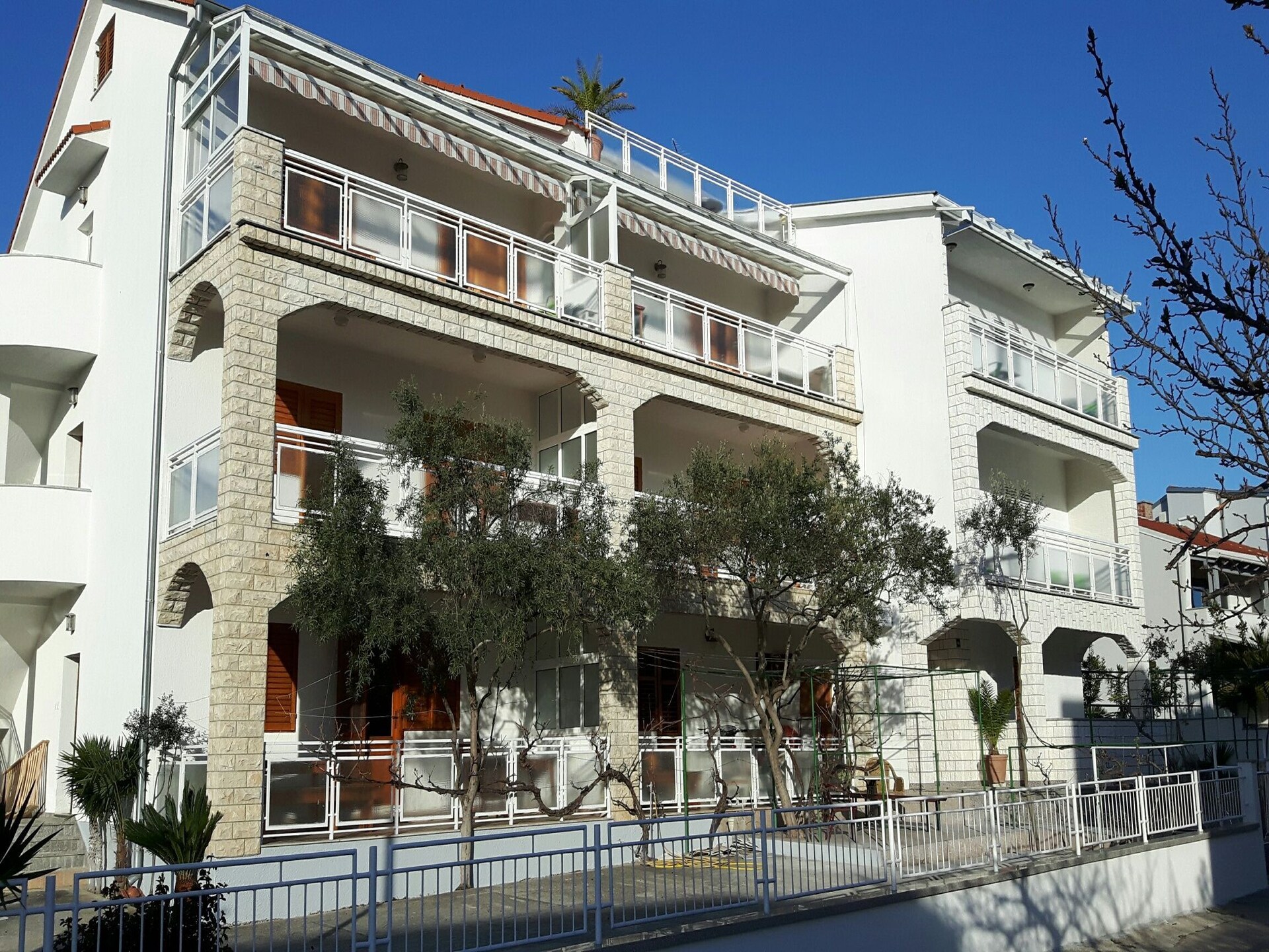 Licht appartement op 80m van zee in Biograd voor 5 personen - foto 1
