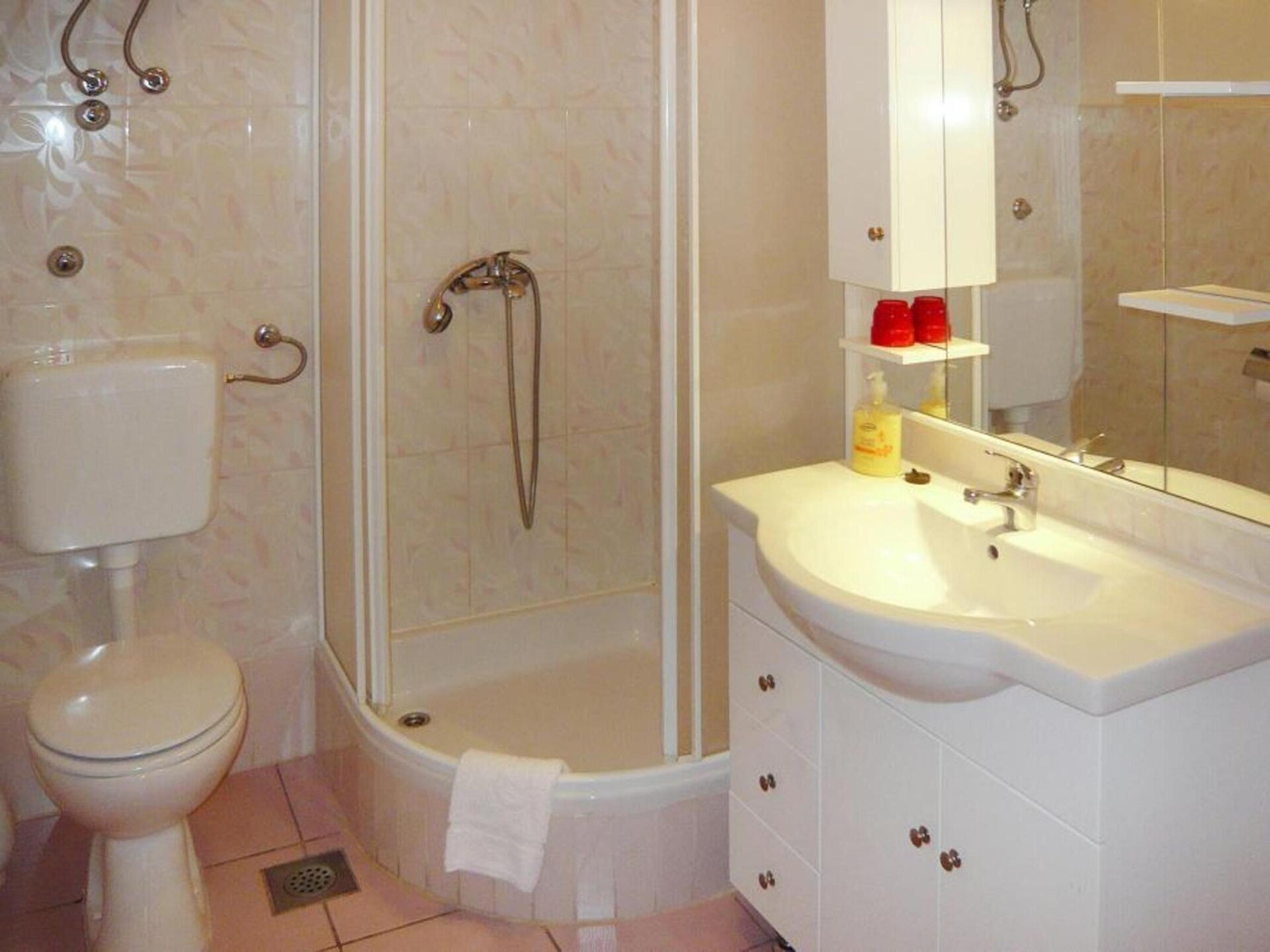 Aan zee: Comfortabel appartement in centrum Starigrad Paklenica - foto 24