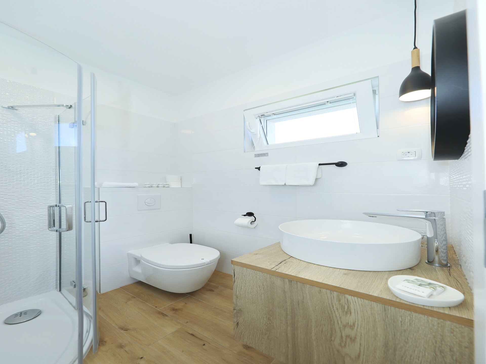 Licht appartement op 30 meter van zandstrand met zwembad op Ugljan - foto 32