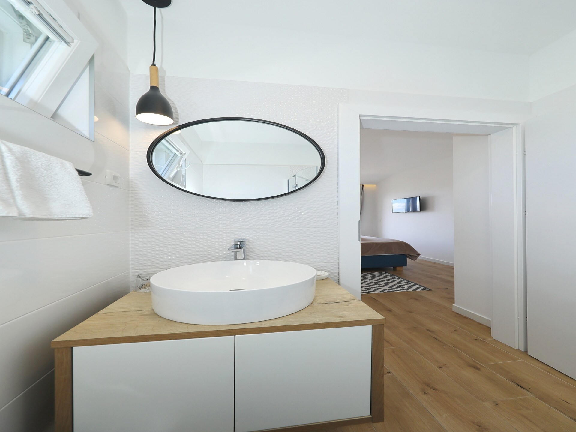 Licht appartement op 30 meter van zandstrand met zwembad op Ugljan - foto 39