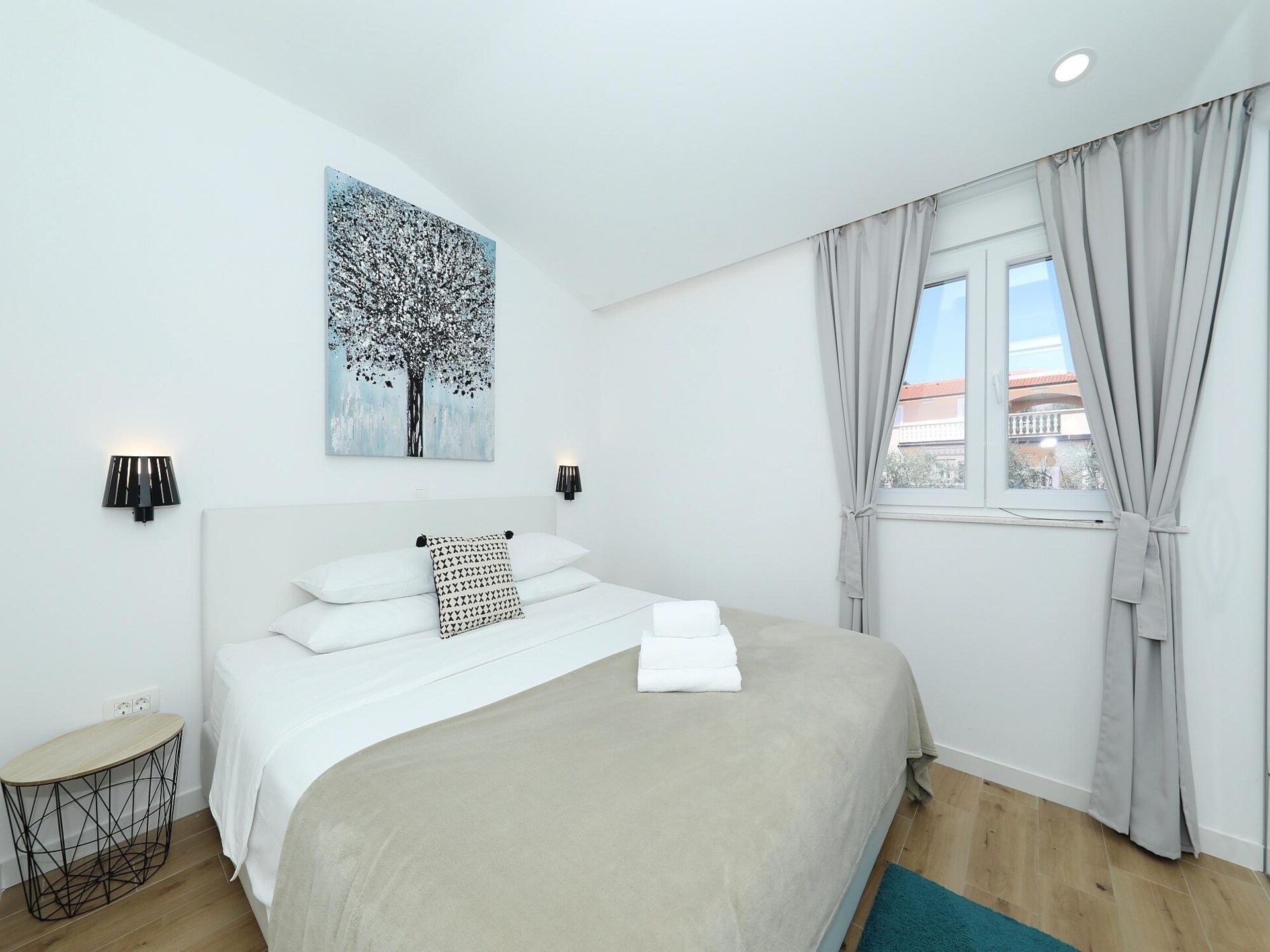 Licht appartement op 30 meter van zandstrand met zwembad op Ugljan - foto 38