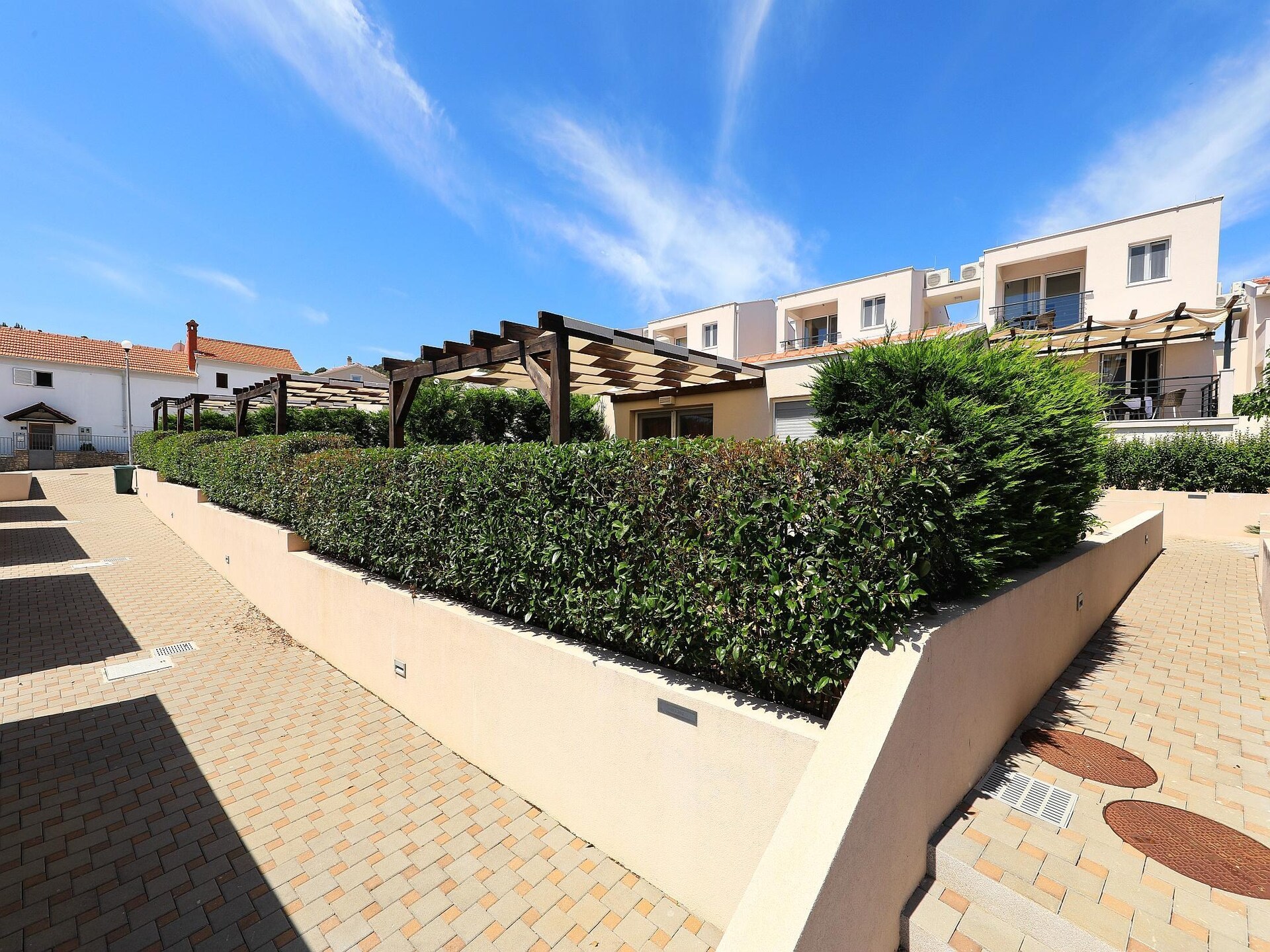 Appartement vlakbij zandstrand op Ugljan met zwembad, 30m van zee - foto 18